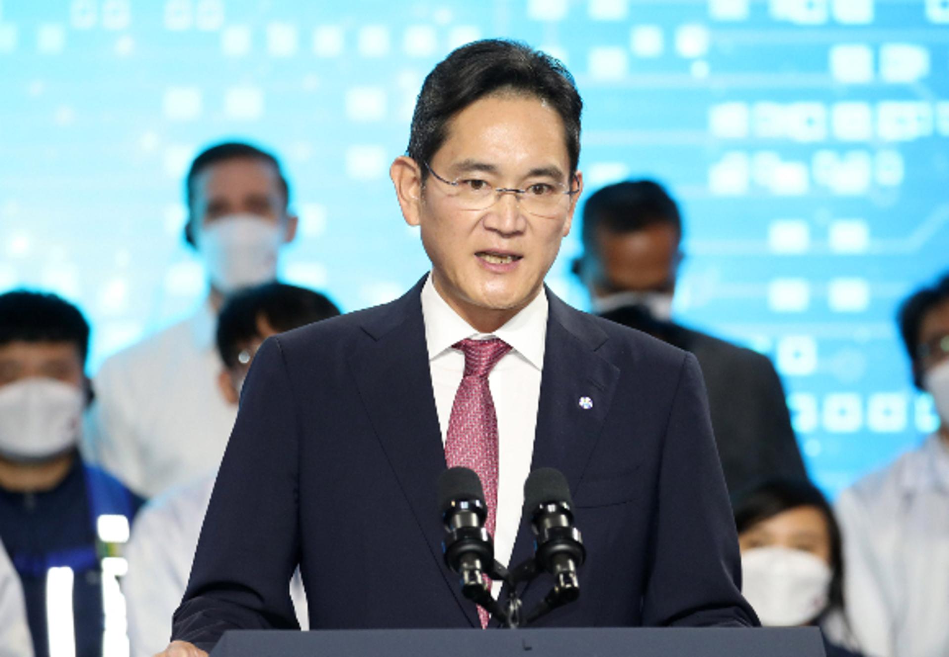 이재용, 10년 만에 삼성전자 회장 취임… '뉴 삼성' 가속페달(종합)