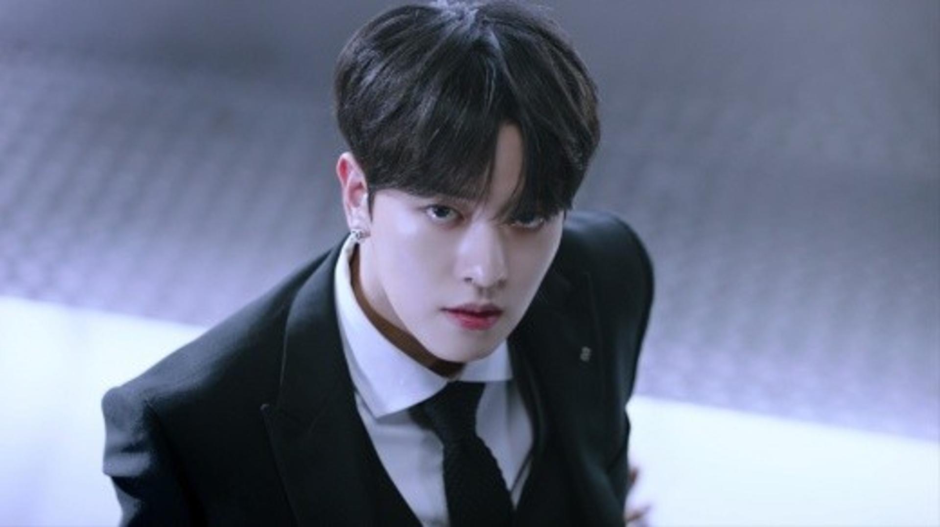 사생활 폭로 후폭풍… '원어스' 레이븐, 자진 탈퇴
