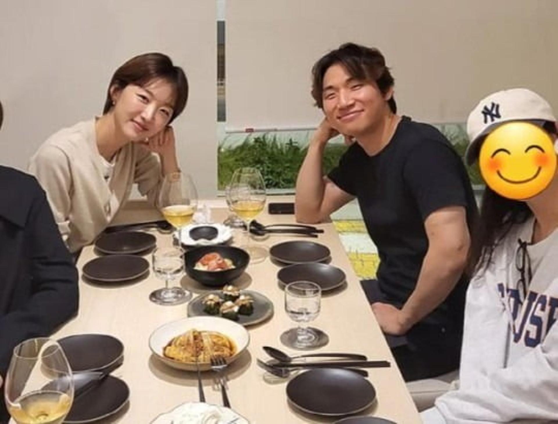 "10년 인연 소중해"… 빅뱅 대성, 여배우와 와인 데이트?