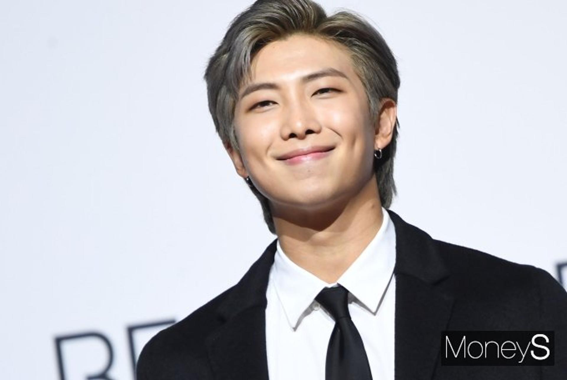 방탄소년단 RM 솔로 출격… 제이홉·진 이어 3번째
