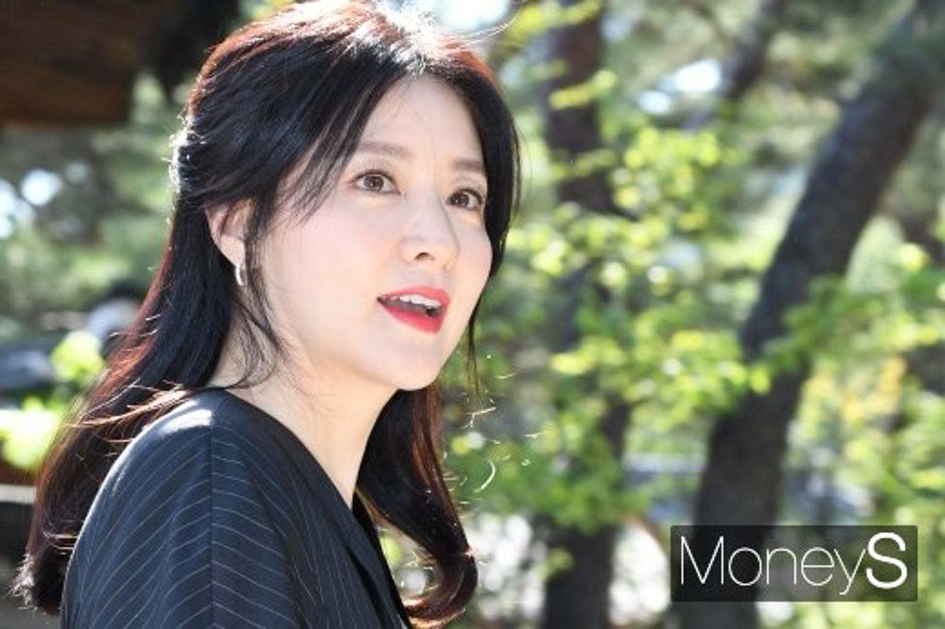 "무슨 말로 위로를"… 이영애, 이태원 희생자 父에 편지