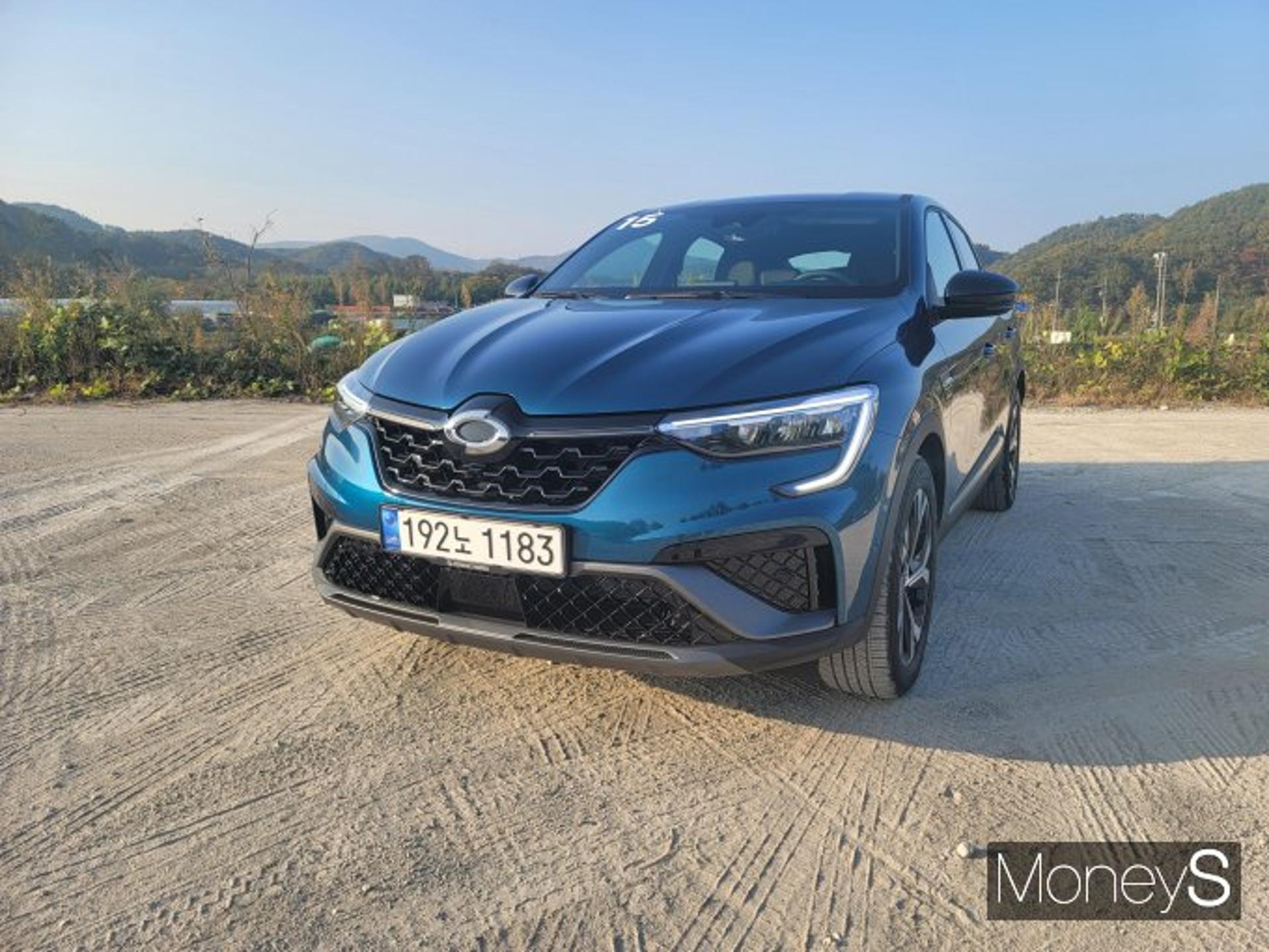 깔끔하고 날렵한 외모...르노 'XM3 E-TECH 하이브리드'