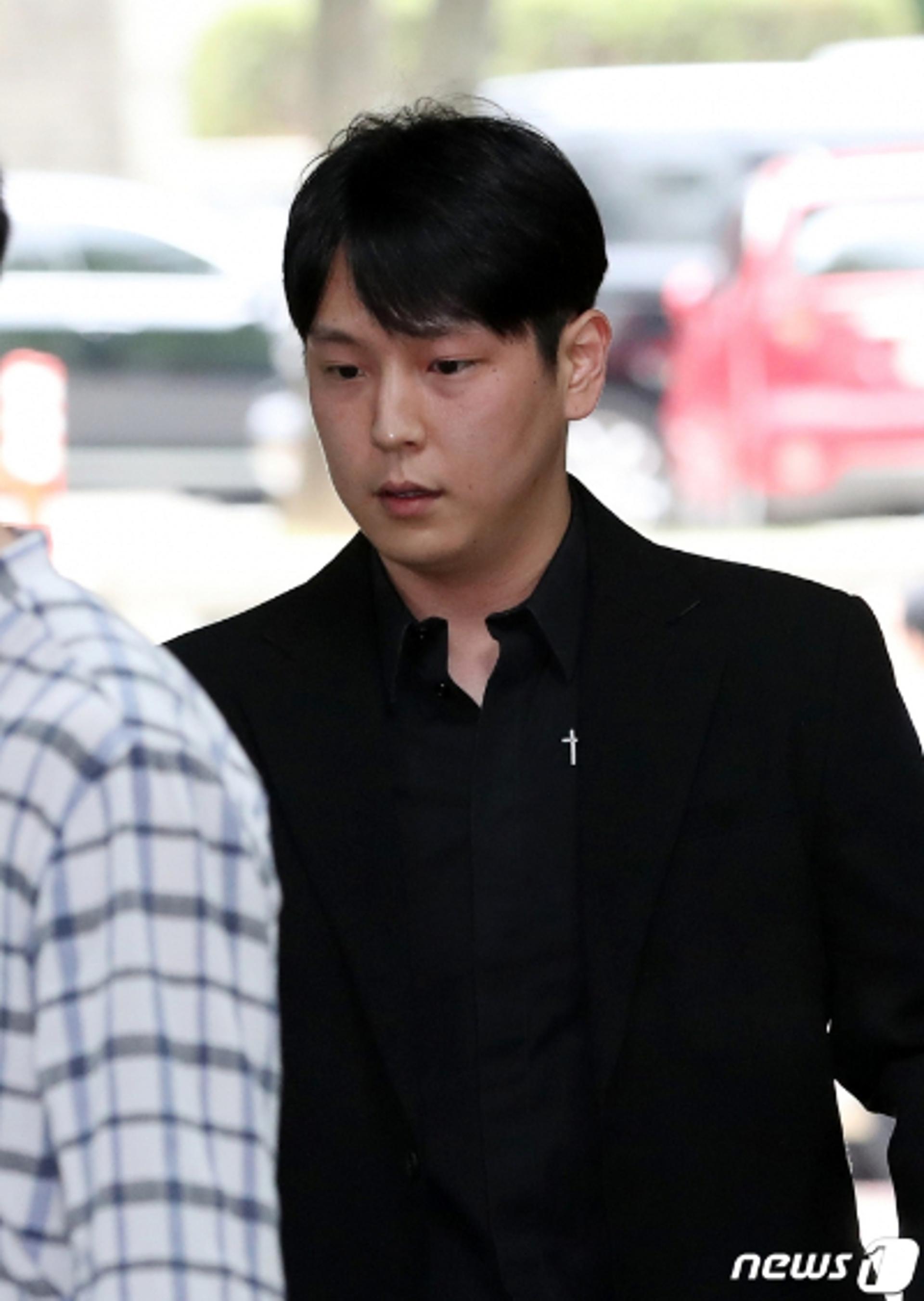 가수 힘찬, 또 성추문에 휩싸여… "이번엔 외국인 추행"