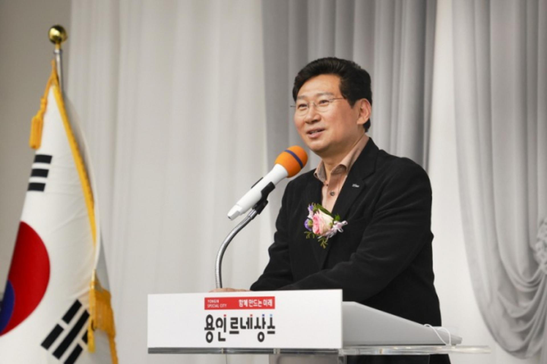 이상일 용인시장, 민족통일 용인시대회·한민족통일문화제전 수상자 격려