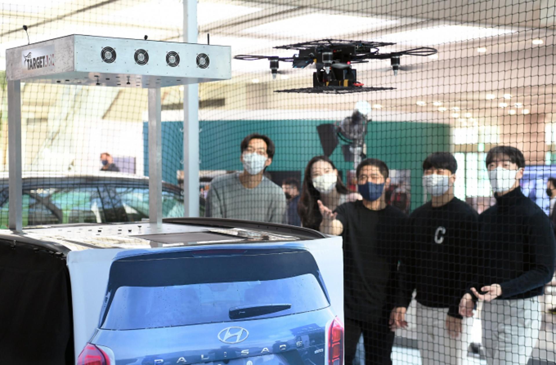 차에서 드론 날리고 홀로그램 영화감상까지… 현대차·기아, 글로벌 스타트업과 혁신 발굴