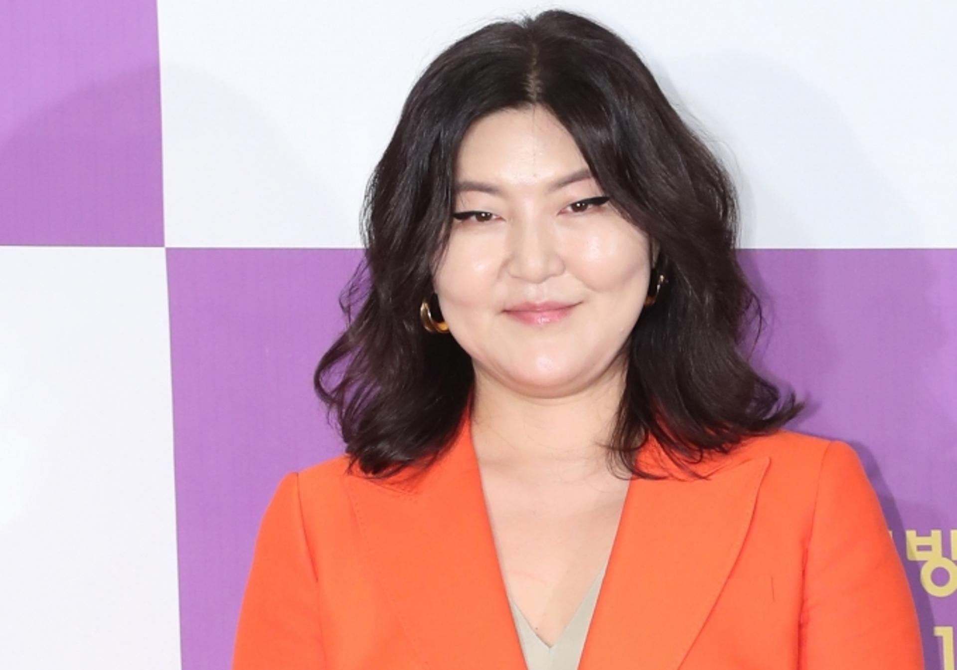 2년 만에 '눈물의 복귀'… 한혜연, 대중 마음 돌릴까