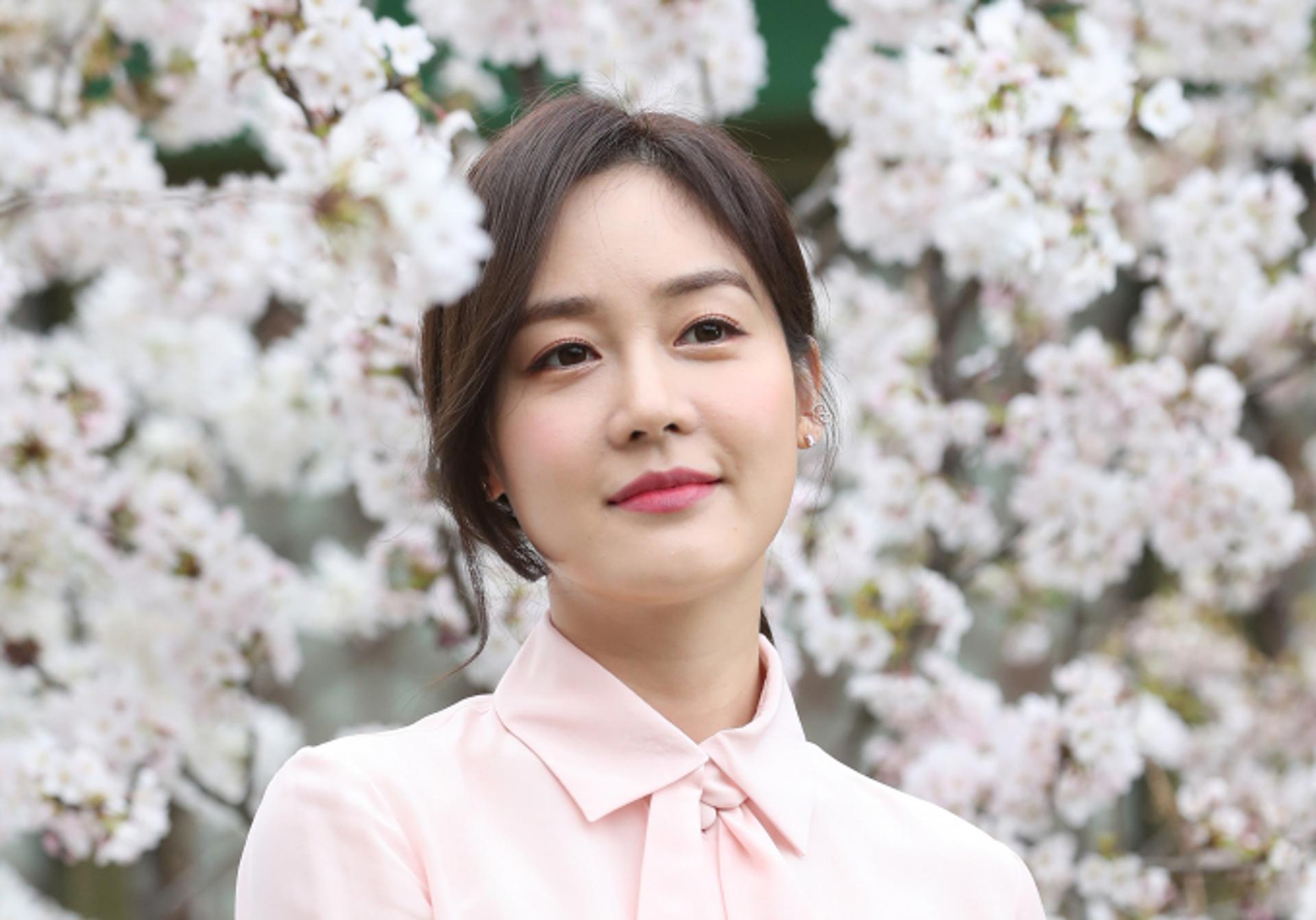 '박민영 전 남친' 모른다더니… 성유리, 커지는 의혹