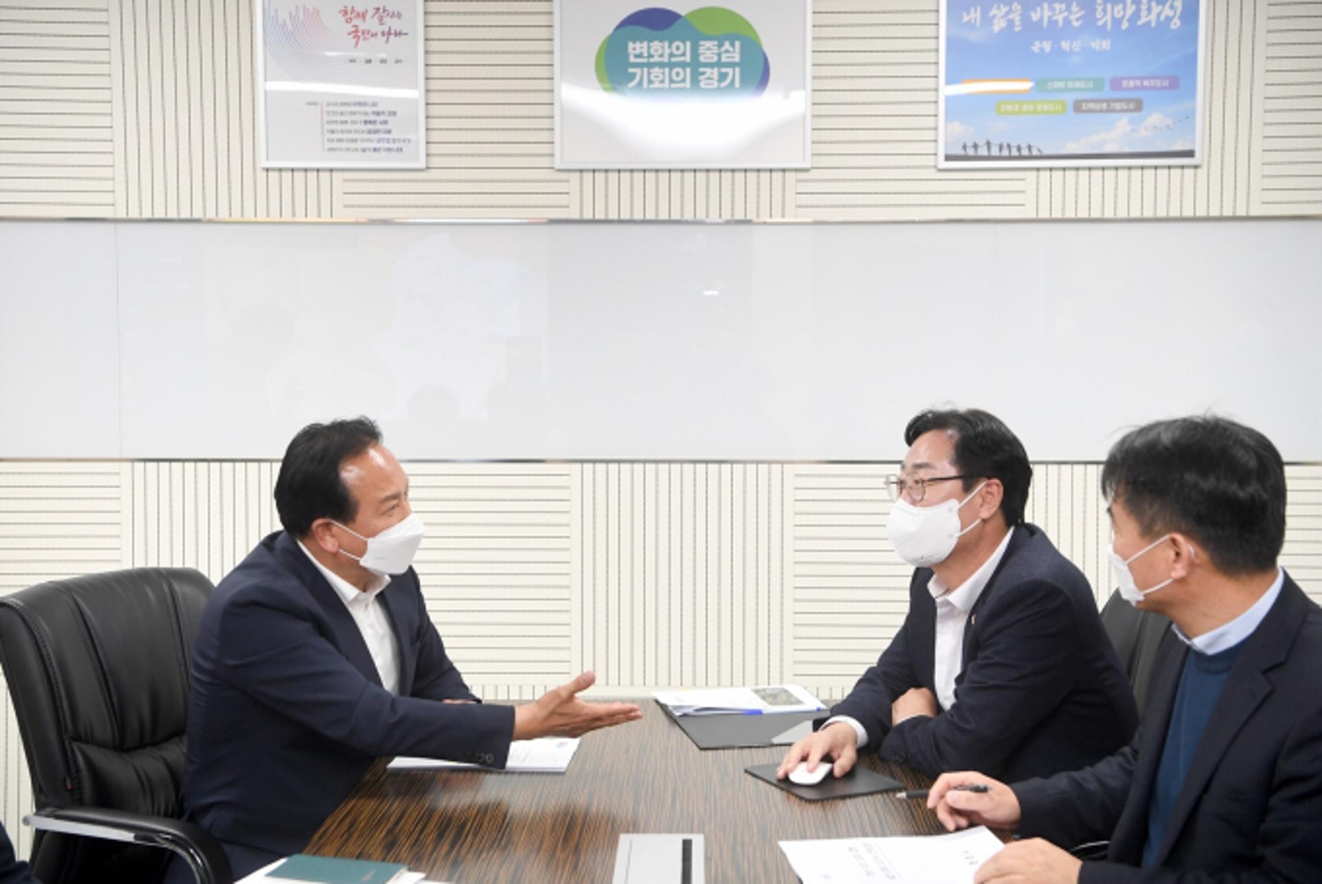 이권재 오산시장·정명근 화성시장, 도로교통망 개선 '맞손'