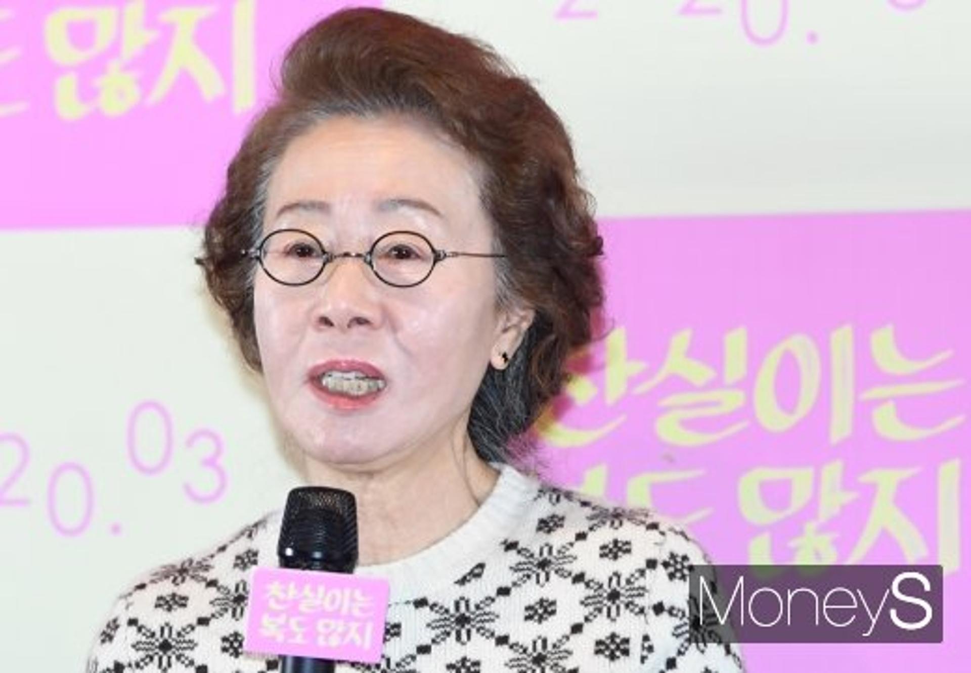 결국 윤여정도 떠난다… '이승기 논란' 속 후크와 결별