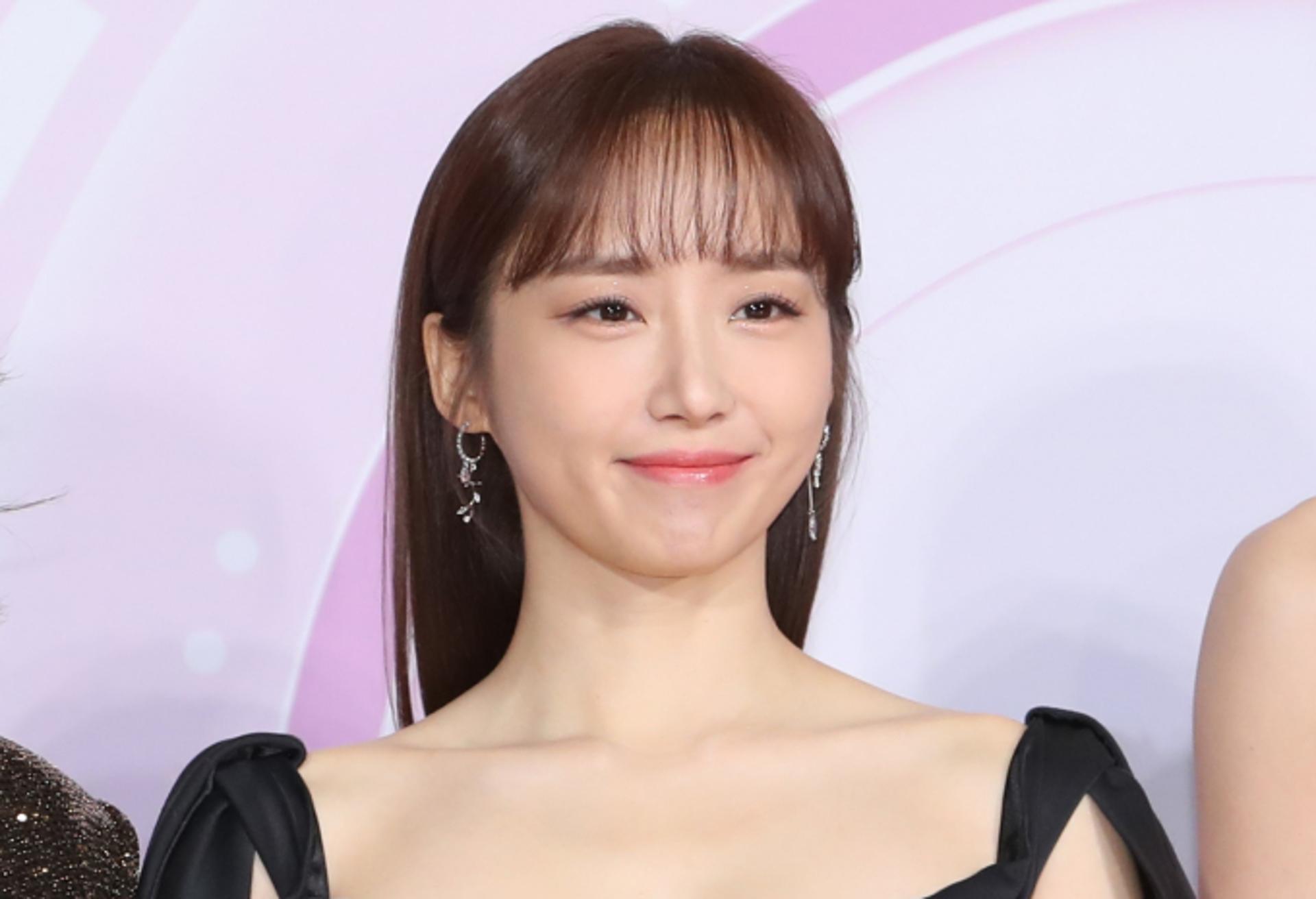 [SBS 연예대상] '골때녀' 윤태진 신인상… "'이게 맞나' 싶은 적 많았다"