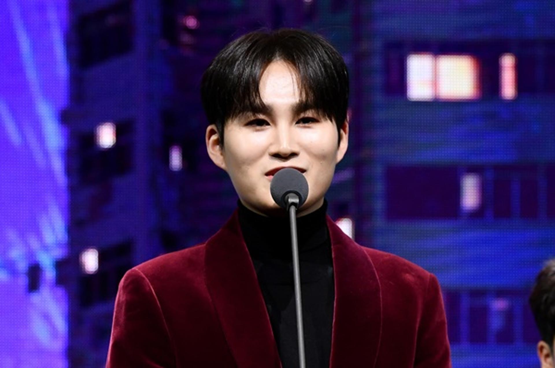 '콘서트 무산 소송' 김희재, 법정 서나… "증인 신청할 것"