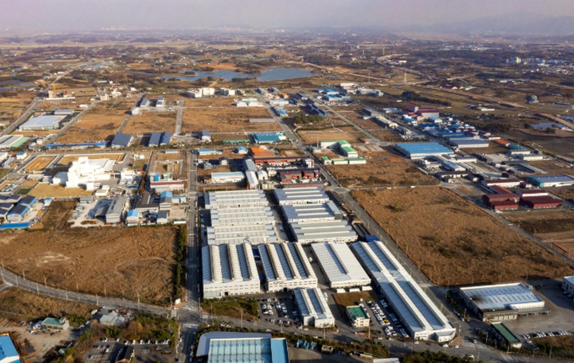 두산, 전북 김제에 하이엔드 FCCL 생산라인 착공… 600억 투자, 2024년 완공·양산