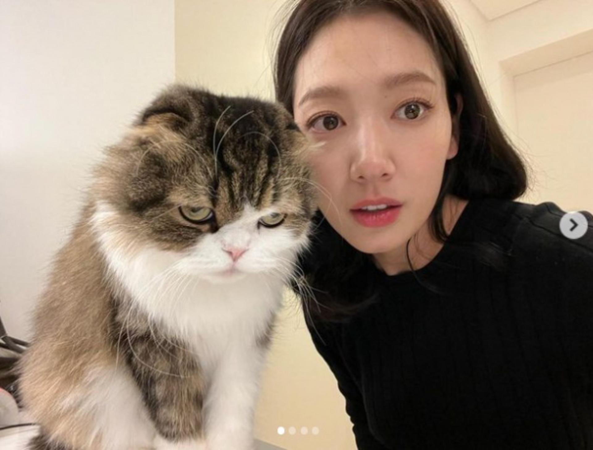 박신혜, 출산 후 더 물오른 미모… ♥최태준이 좋아할 수밖에