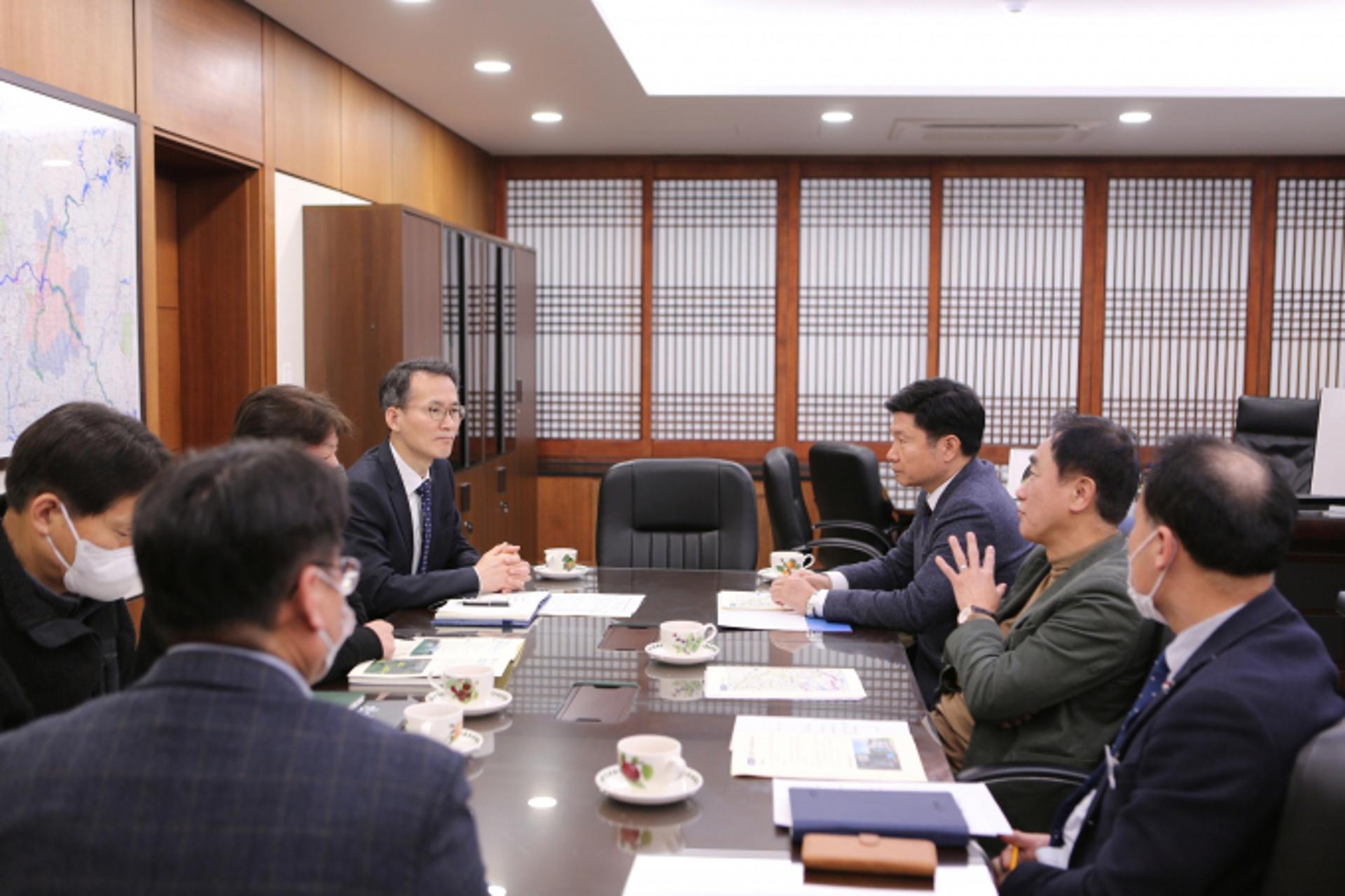 정장선 시장, '평택호 중점관리 저수지 지정 및 진위·안성천 친수공간 확대' 건의