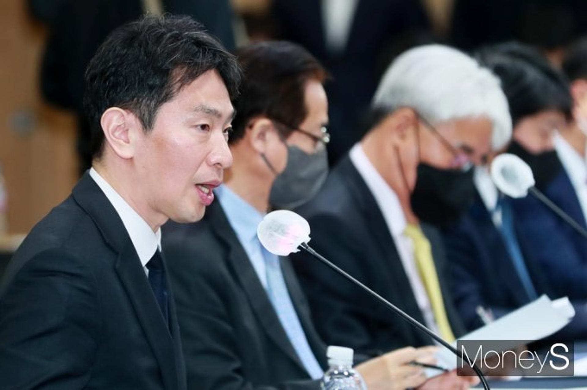 대출 문턱 높이는 보험사에… 금감원장 "자금 풀어 접근성 확대해야"