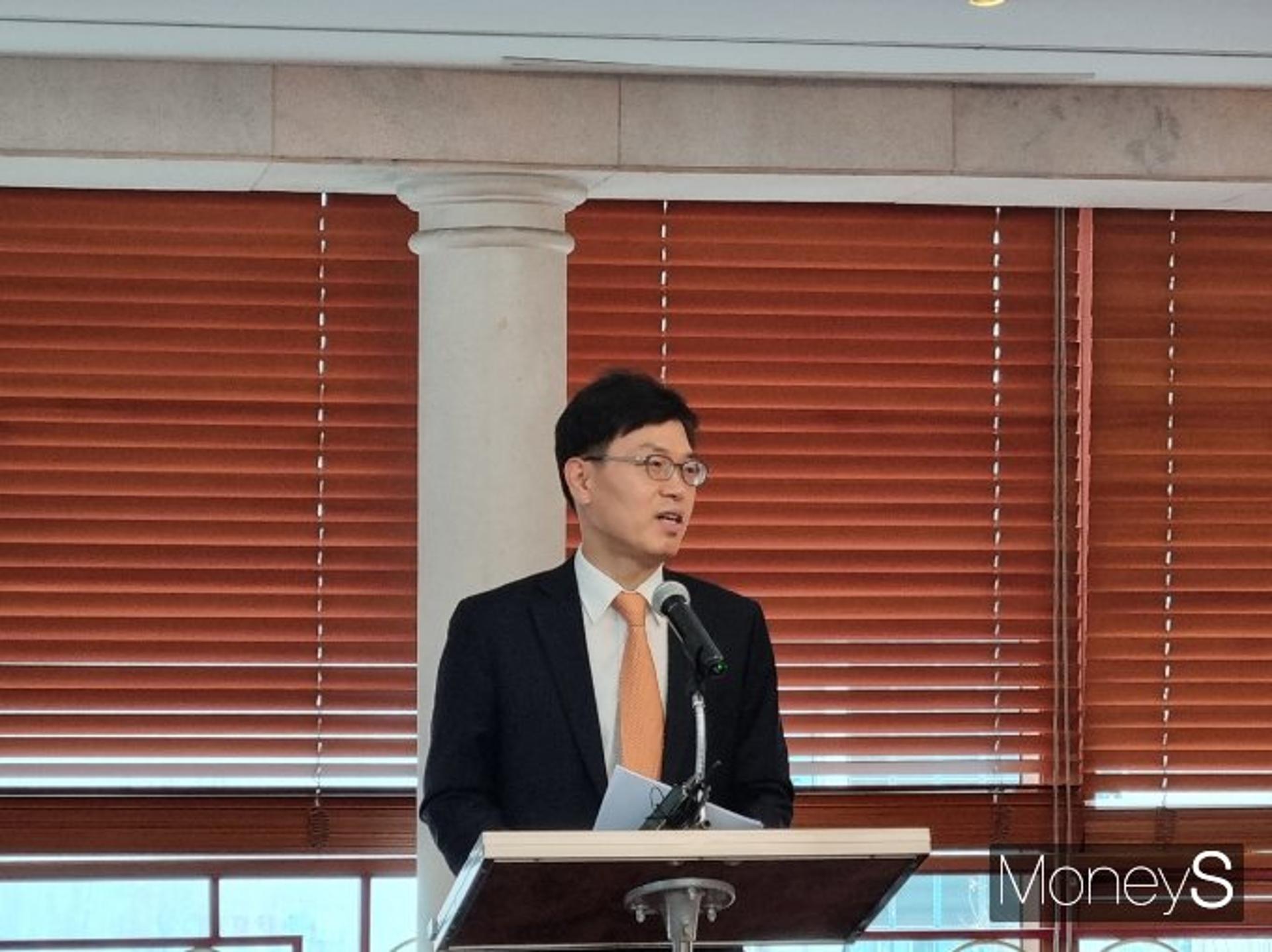 안철경 보험연구원장 "절판마케팅 경계해야… 부메랑 된다"