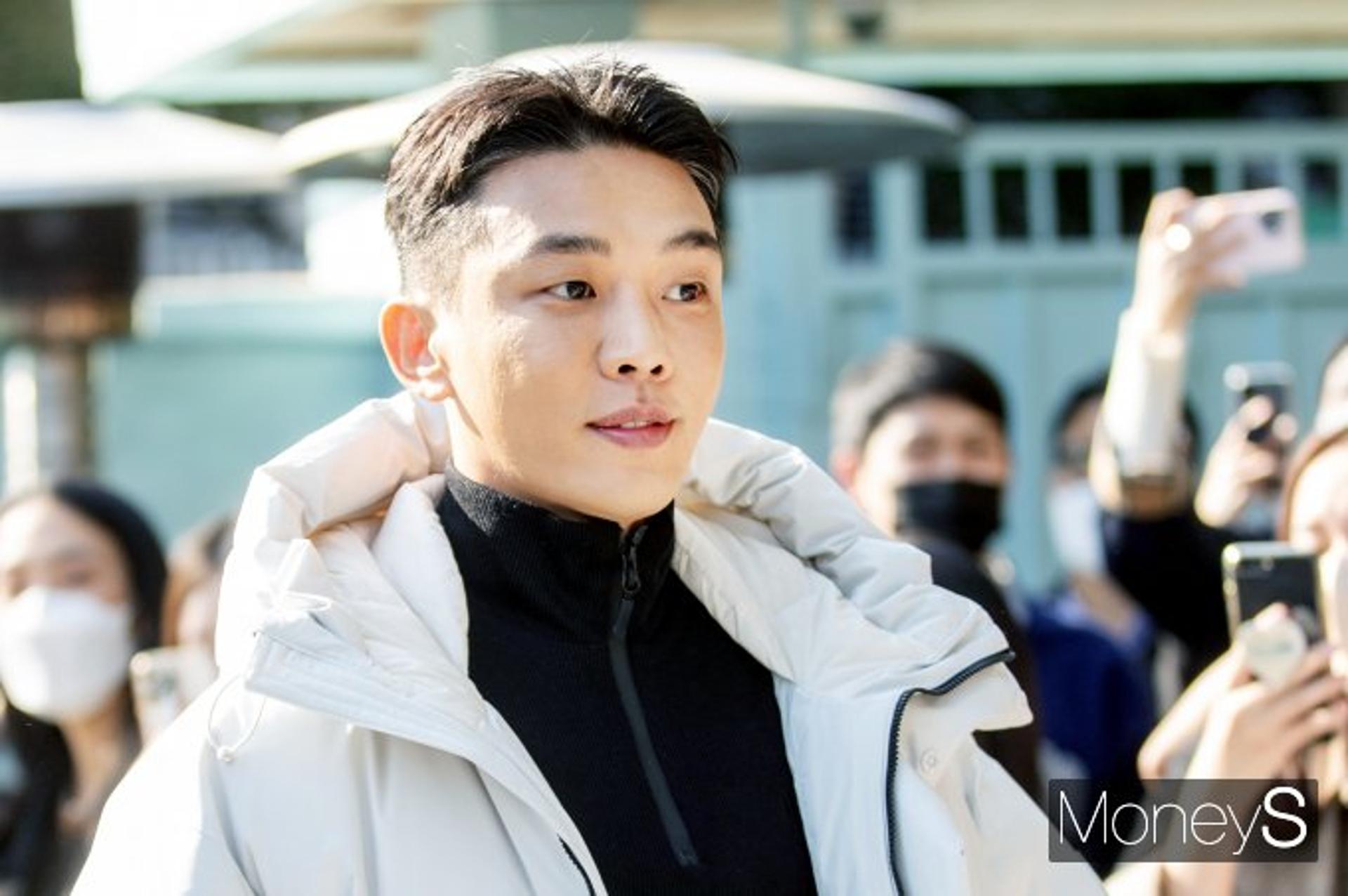 유아인, '프로포폴 30대 男배우'… 스크린·OTT '초비상'