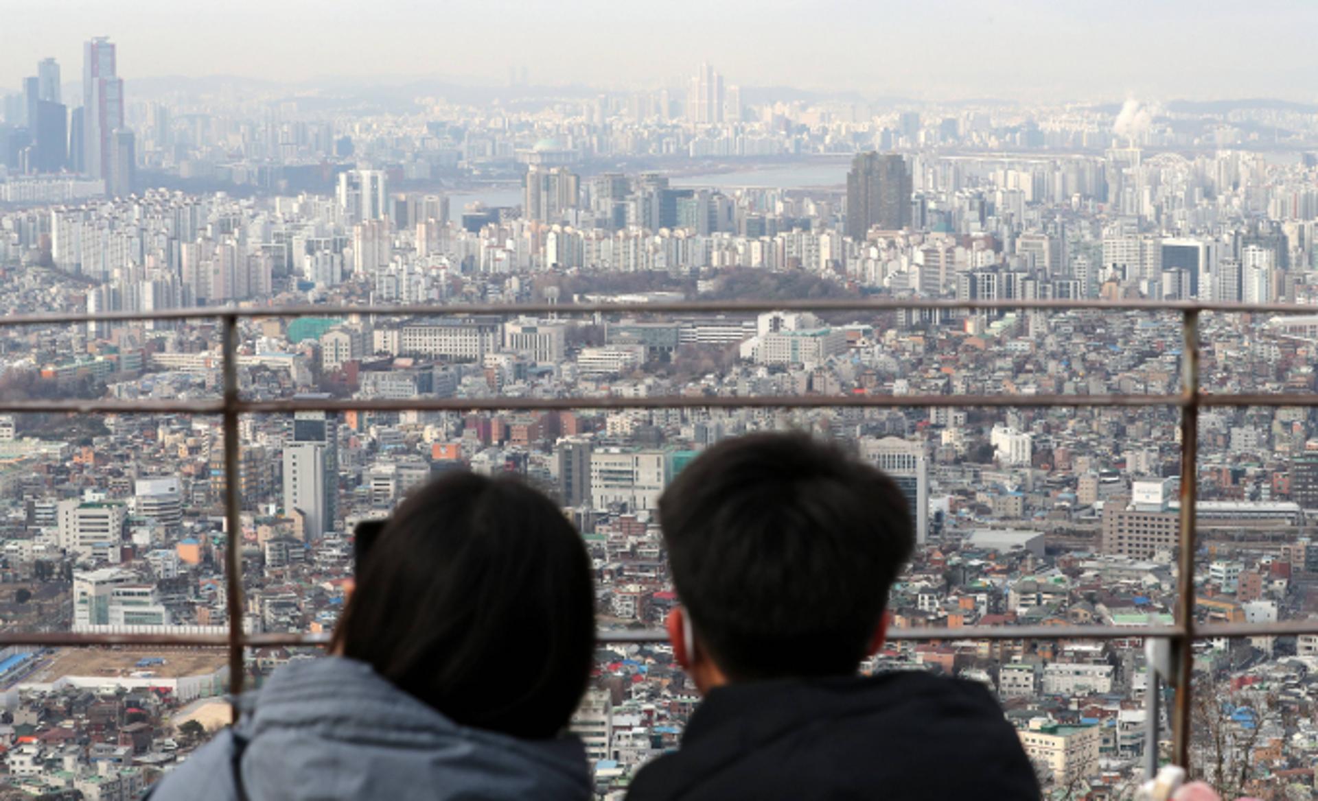 대출 문턱 내려간다… 강남 3구·용산 다주택자 LTV 30% 허용