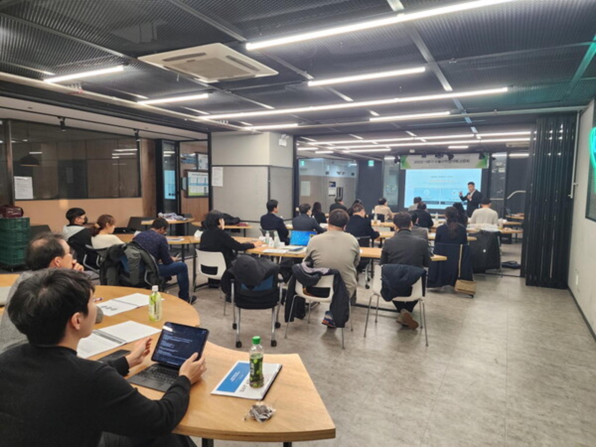 시흥시 산·학·관 협력 모범모델, '지역특화 청년무역전문가 양성사업' 17기 출범