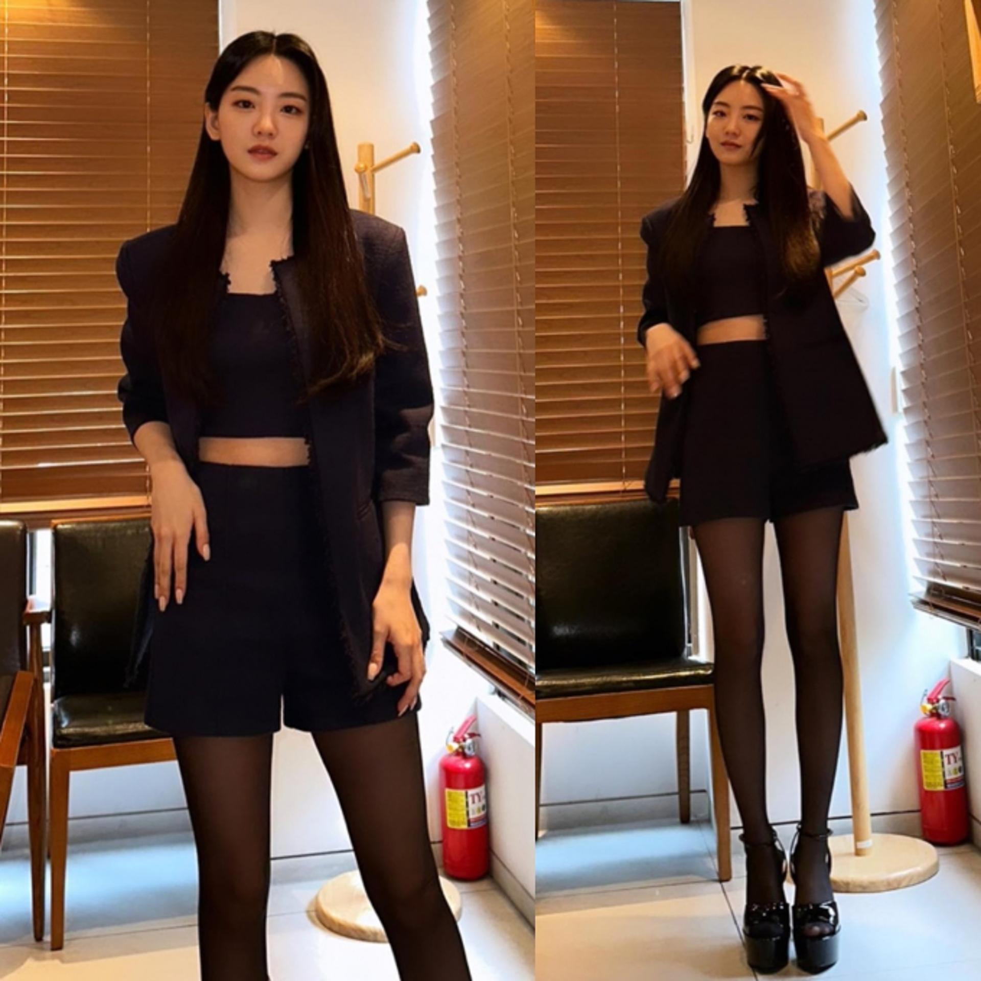 조이현, 올블랙 9등신 자태…'서있기만 해도 화보'