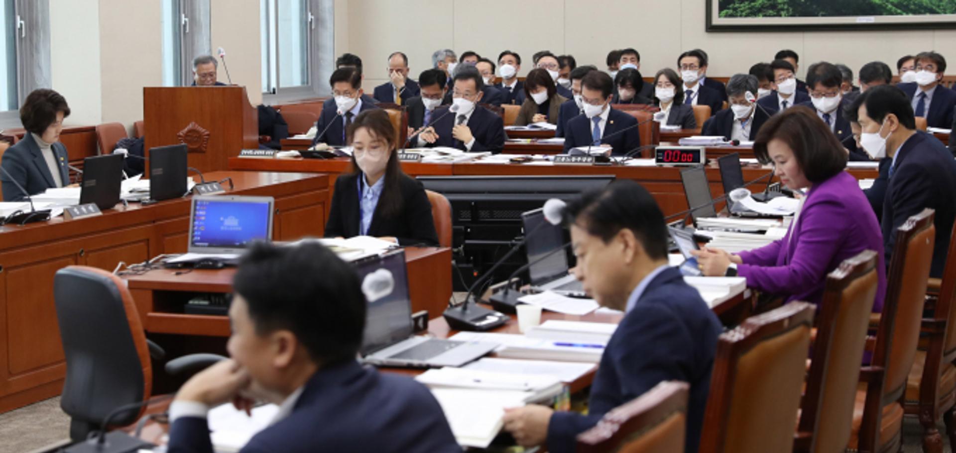 '노란봉투법' 환노위 소위 통과에 재계 강력 반발 "즉각 중단해야"