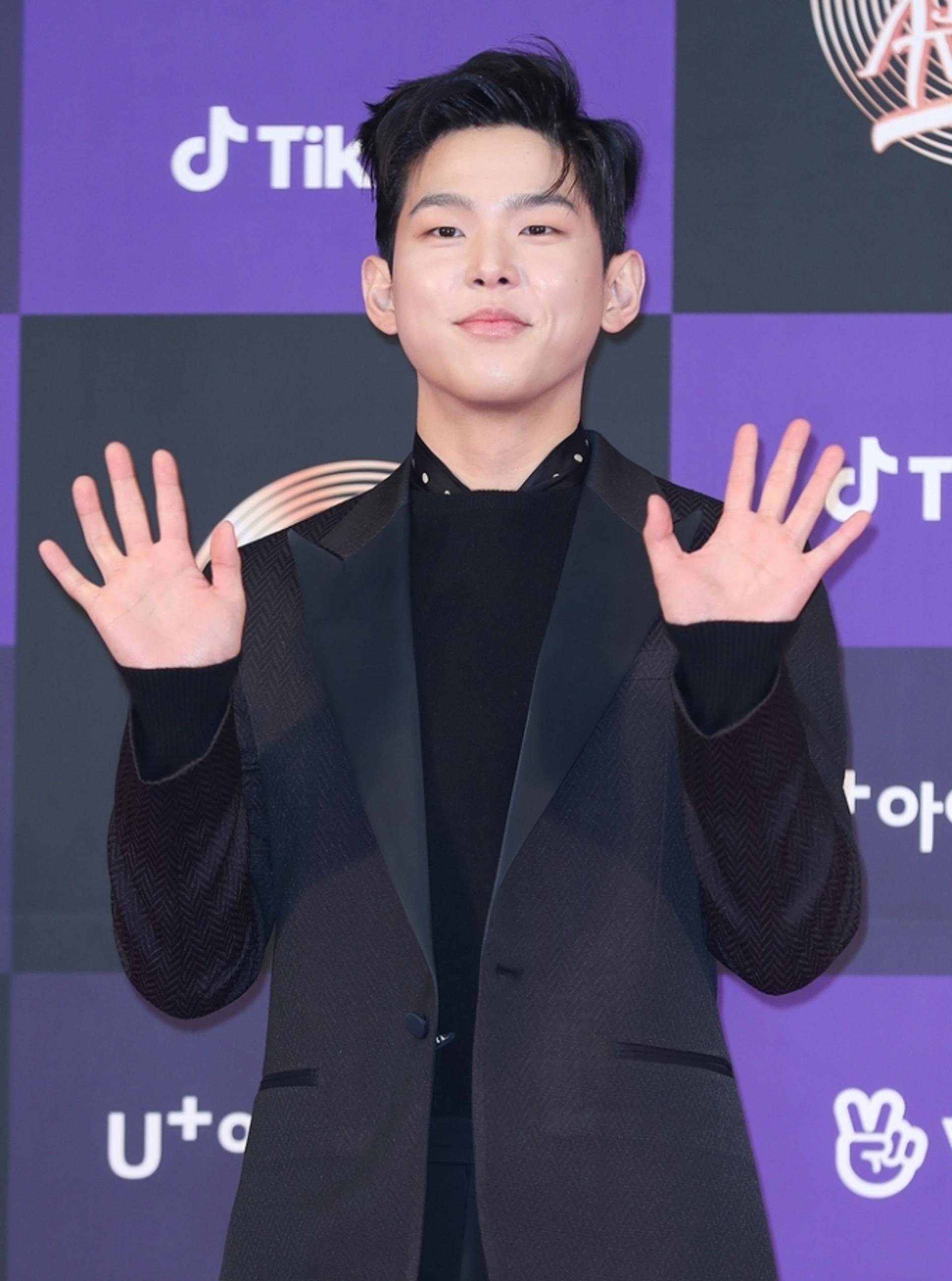 '구독자 46.7만명' 폴킴 유튜브… "소속사에 뺏겼다? 넘겼다?" 논란