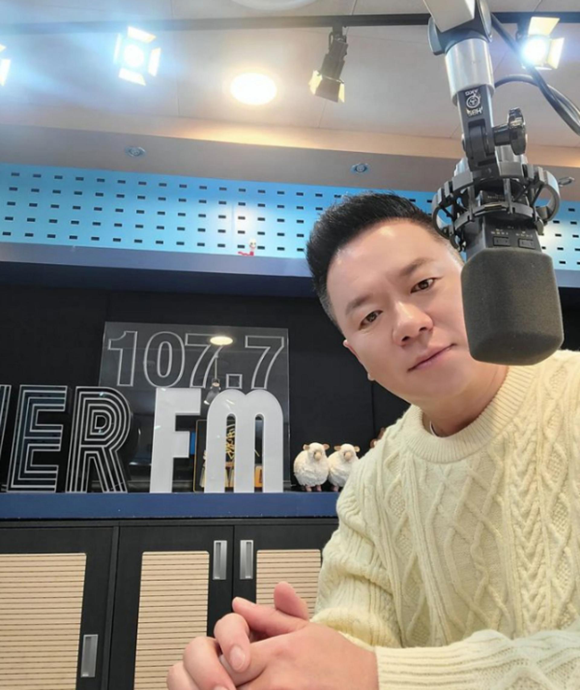 "○○ 너무 달라"… 김태균, '♥3세 연하' 아내와 각방 생활?