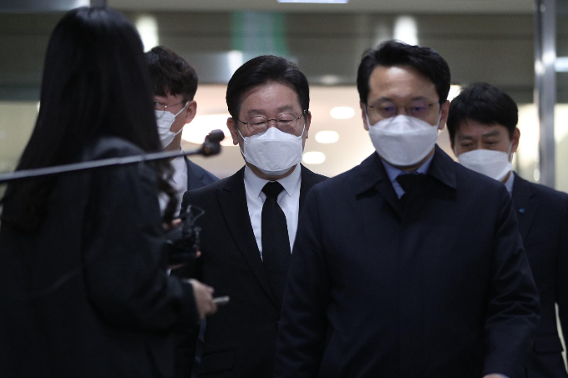 "이재명 대표 사퇴해야" vs "검찰의 수사빙자 사법살인" 여야 팽팽