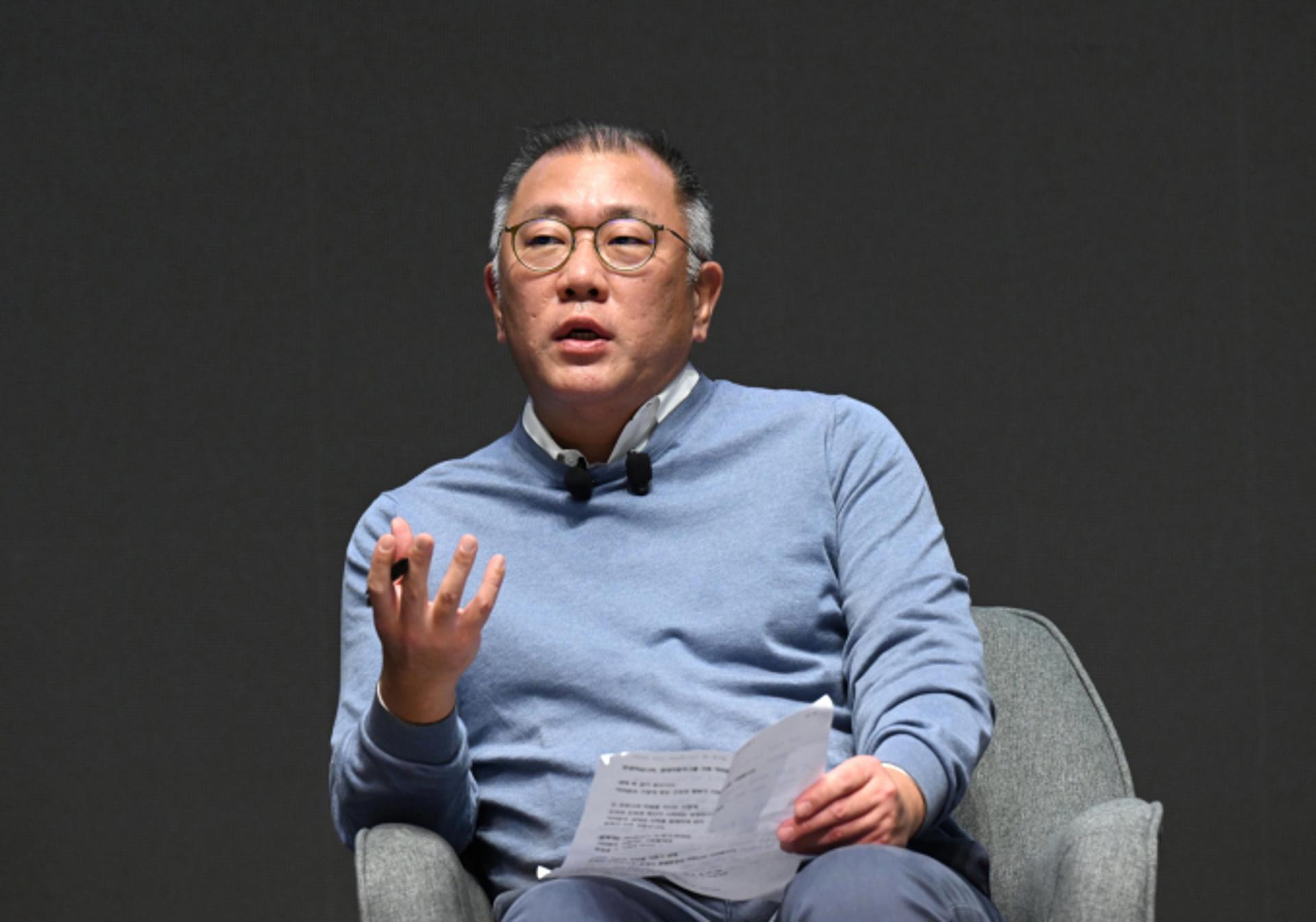 정의선 회장, 현대모비스서 연봉 36.2억 수령… 조성환 사장은 14.7억