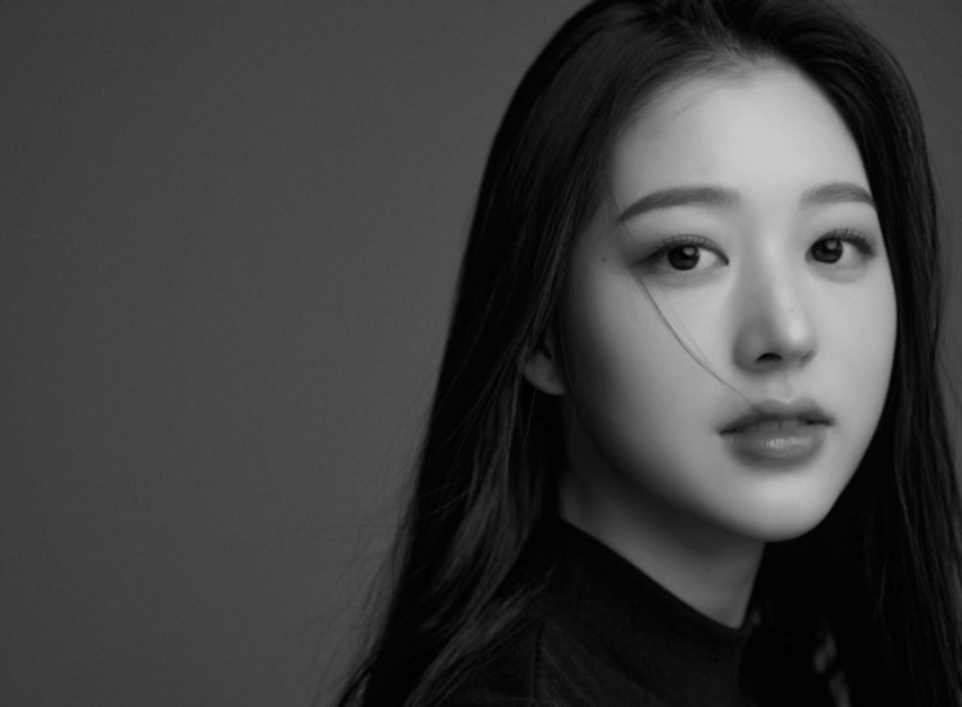 장원영 언니 장다아… 배우 데뷔 임박 "미모 美쳤다"