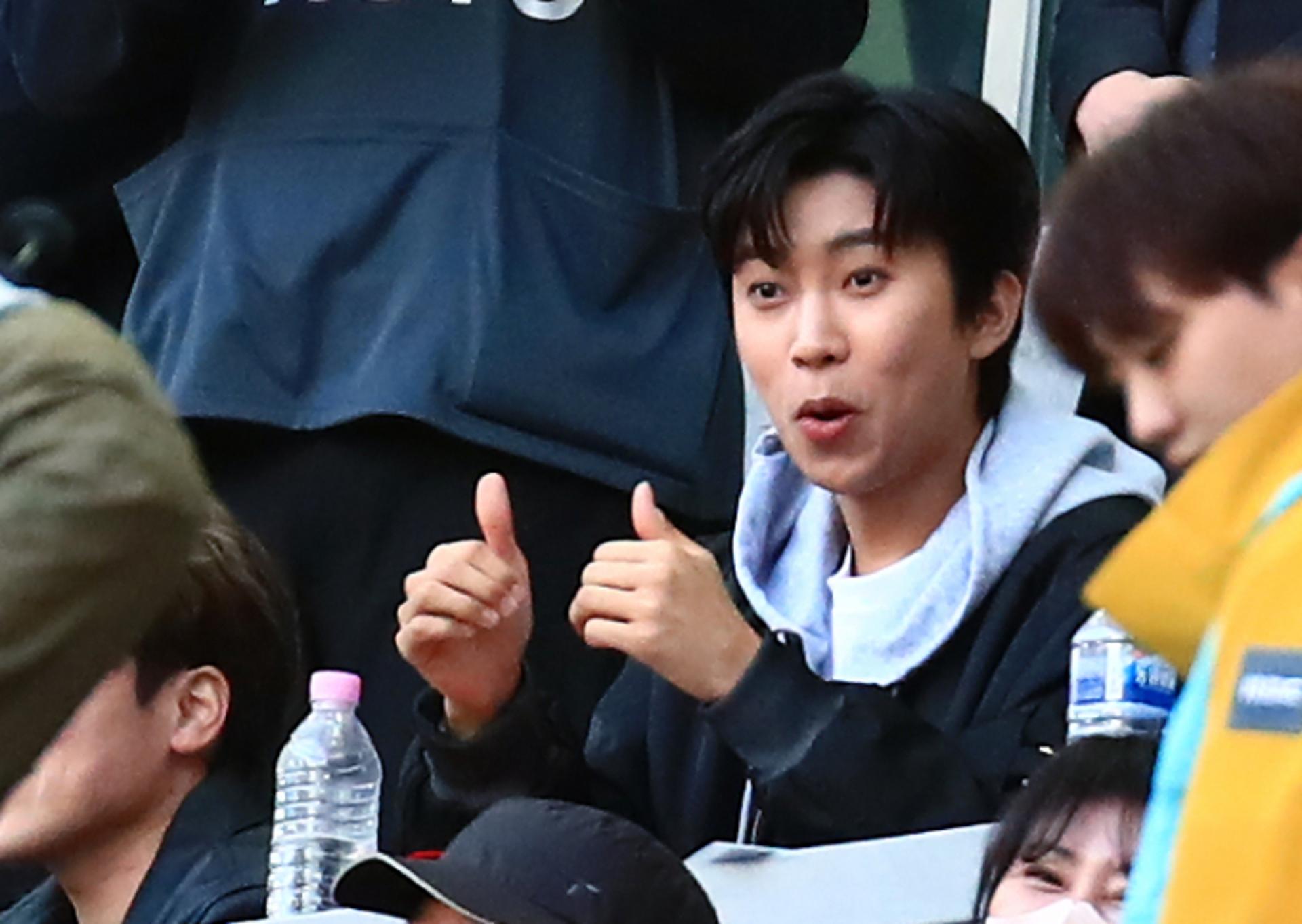"한푼도 안 받겠다"… '시축' 임영웅, 거마비도 거절?