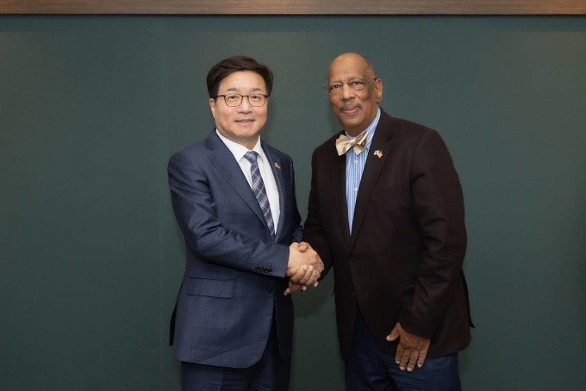 염태영 경제부지사, 美뉴저지주 존슨 상원의원 접견…우호교류 논의