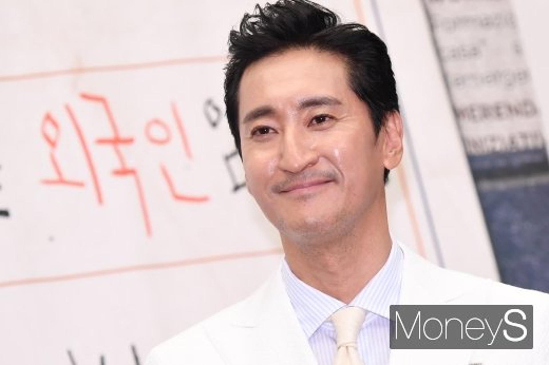 "신현준에 갑질 당했다"… '협박 혐의' 前 매니저 '벌금형'