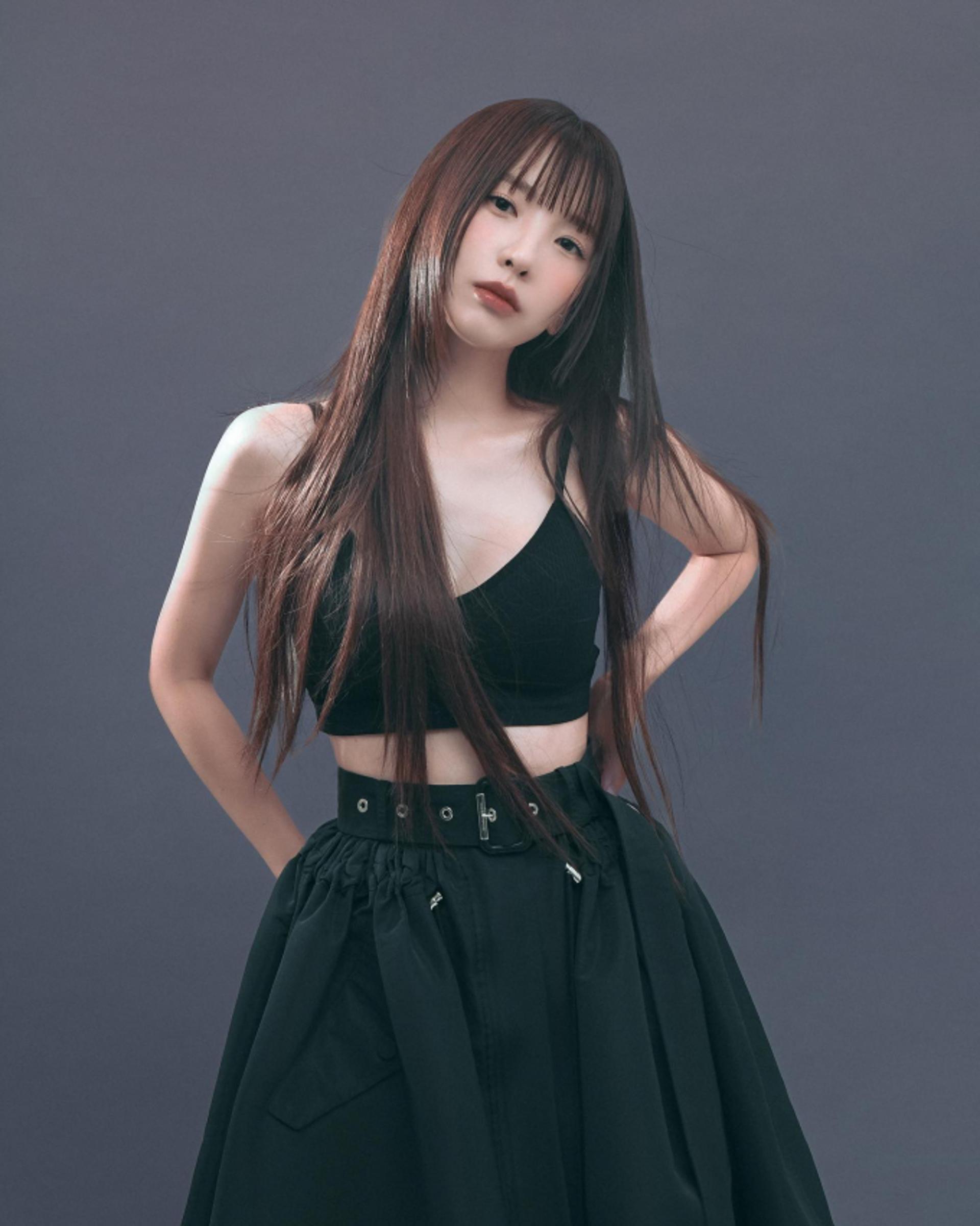 '이두희♥' 지숙, 히메컷+블랙룩…사뭇 달라진 분위기