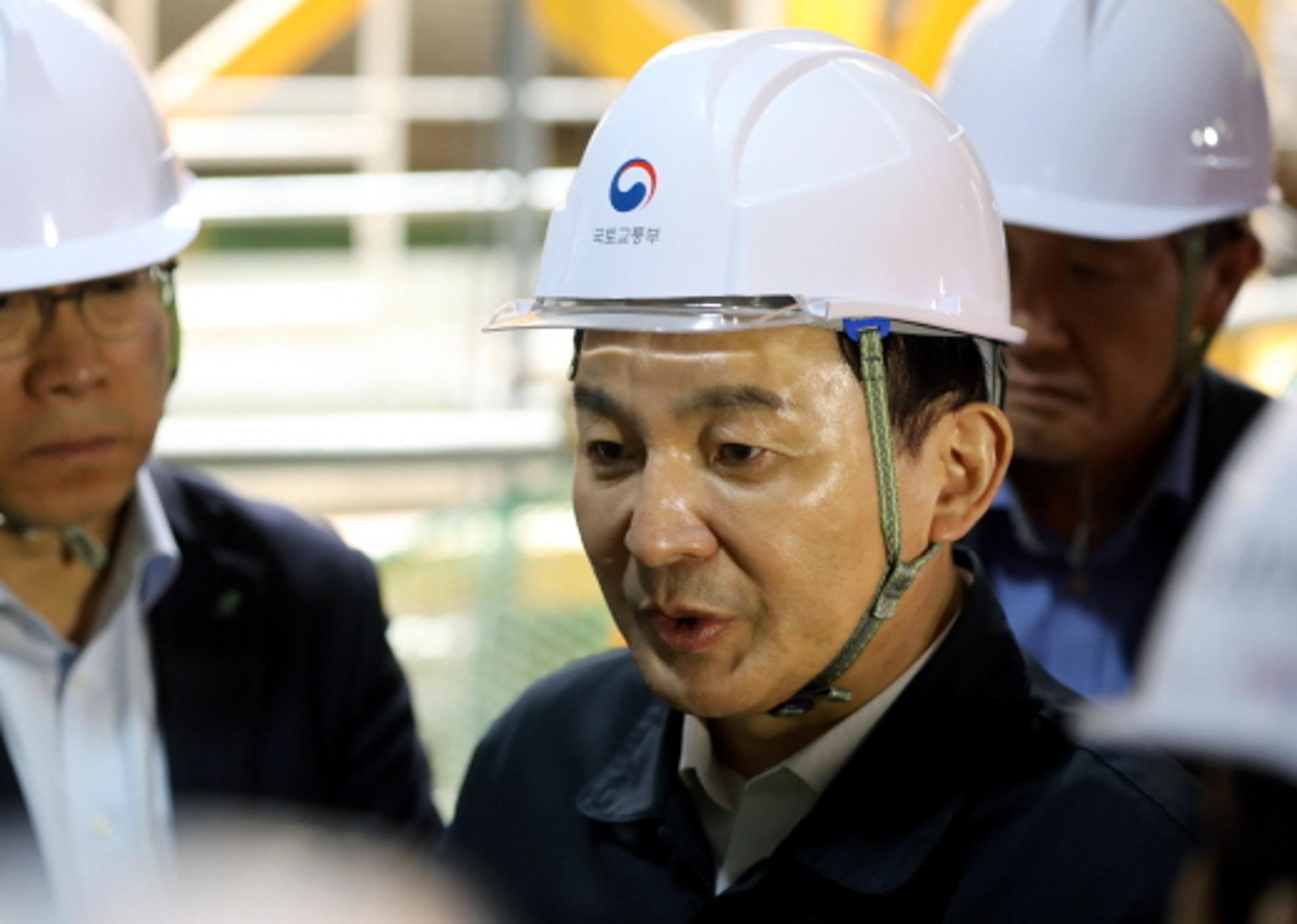 "어린이놀이터 지을 자리"… 원희룡, 검단 아파트 붕괴사고 점검
