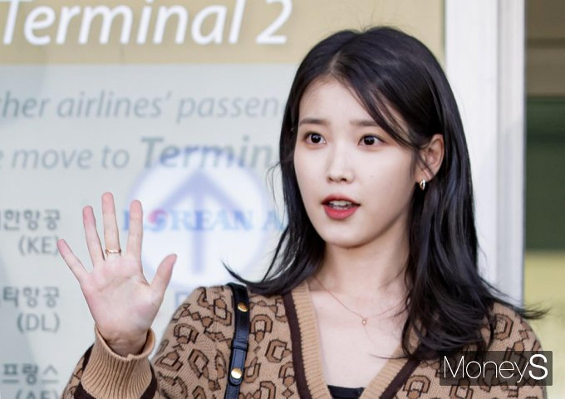 "황당함 넘어 충격"… 아이유, 표절 논란 뿌리 뽑을까