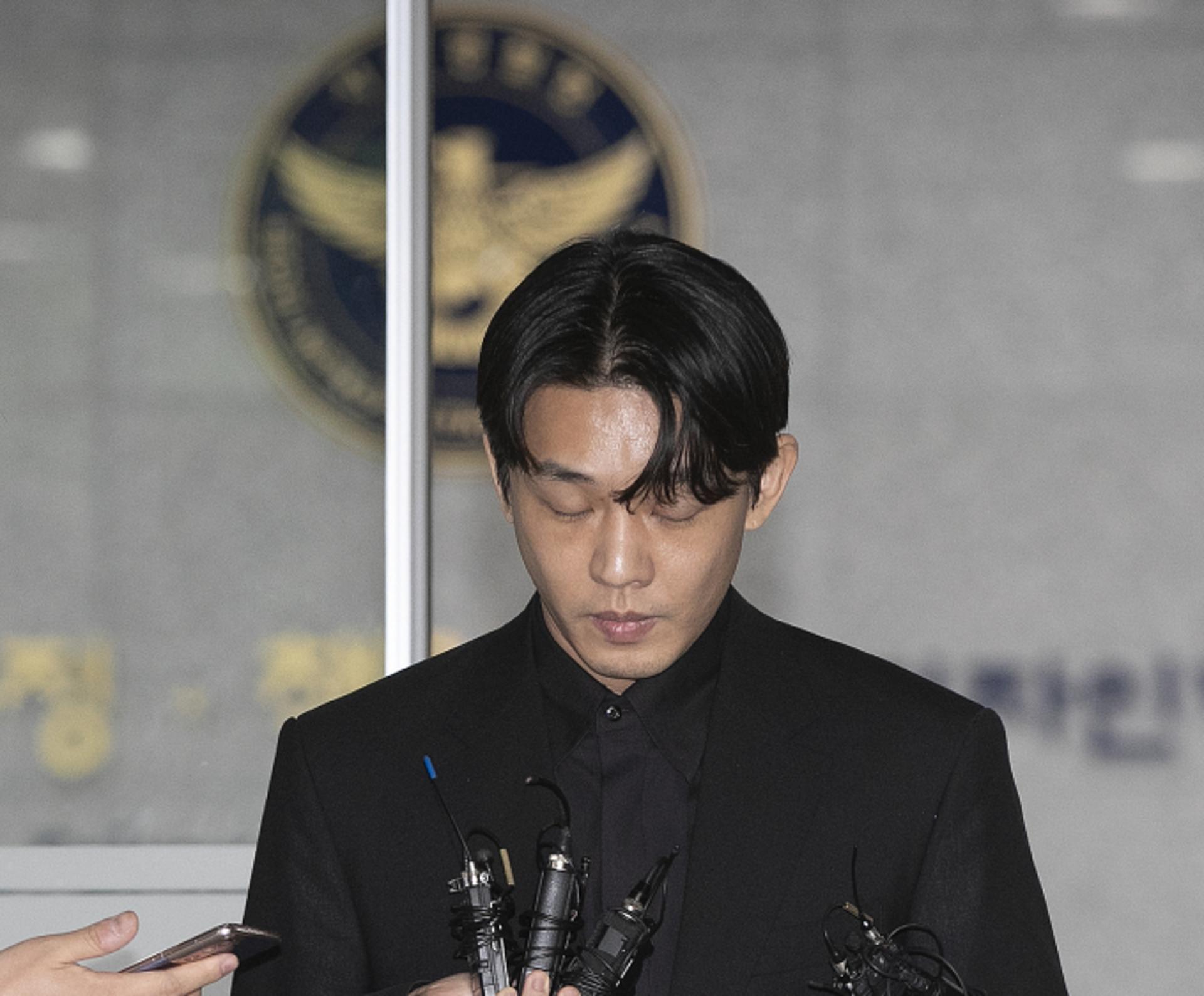 "할 수 있는 말 했다"… 유아인, 21시간 조사받고 귀가