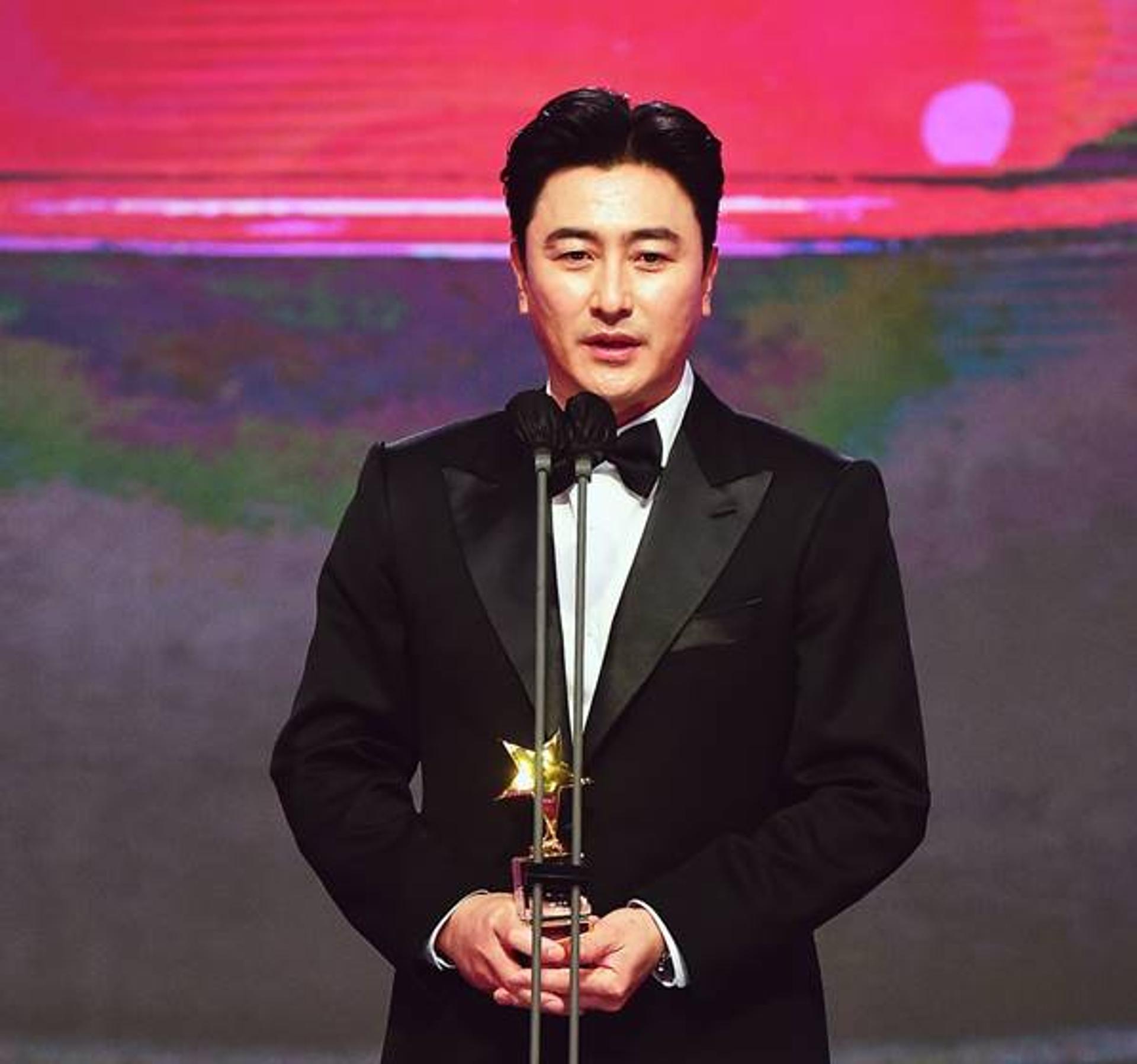 '뭉쳐야 찬다2' 안정환 "경기 지면 사퇴한다"