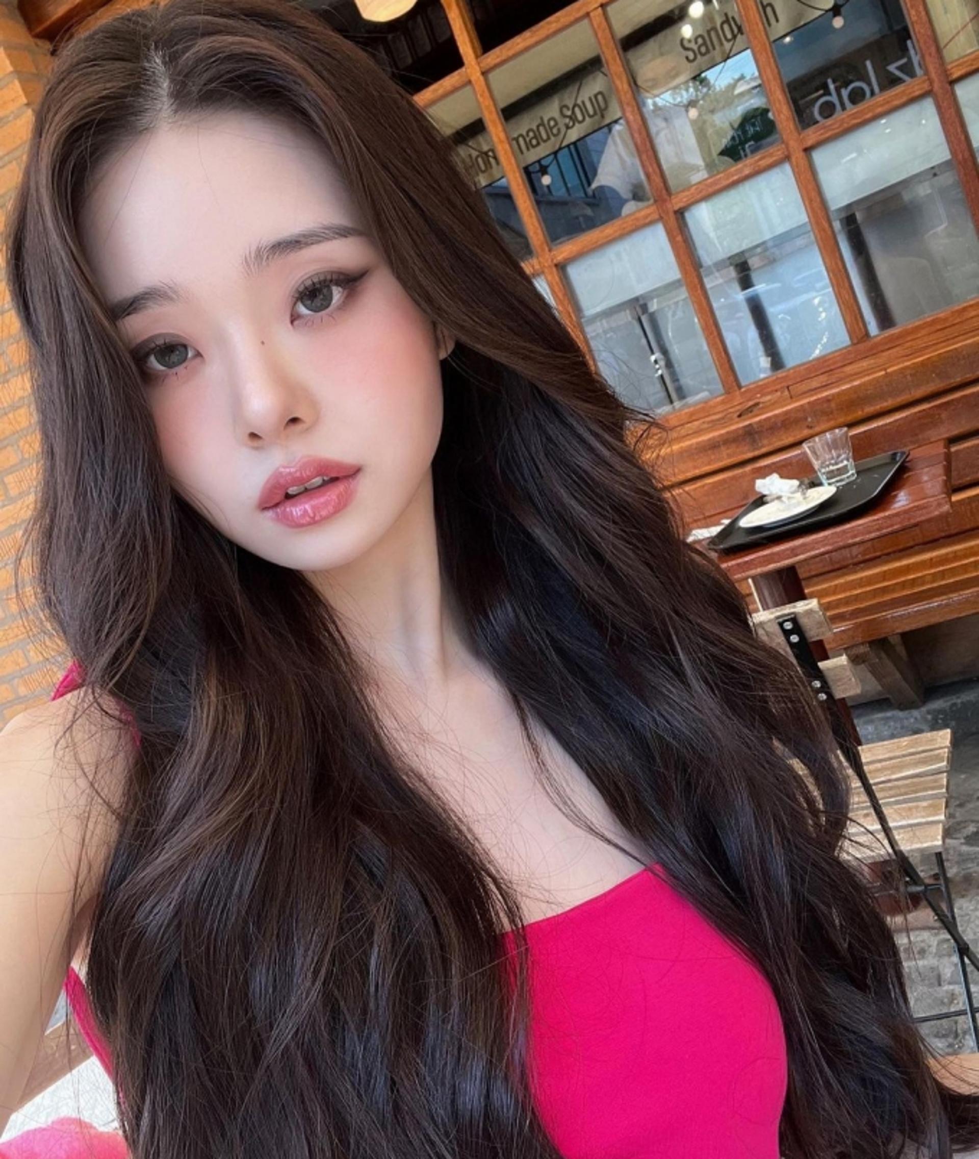 '가품 논란' 프리지아, 새 유튜브로 복귀 예고… "소개팅하는 느낌"