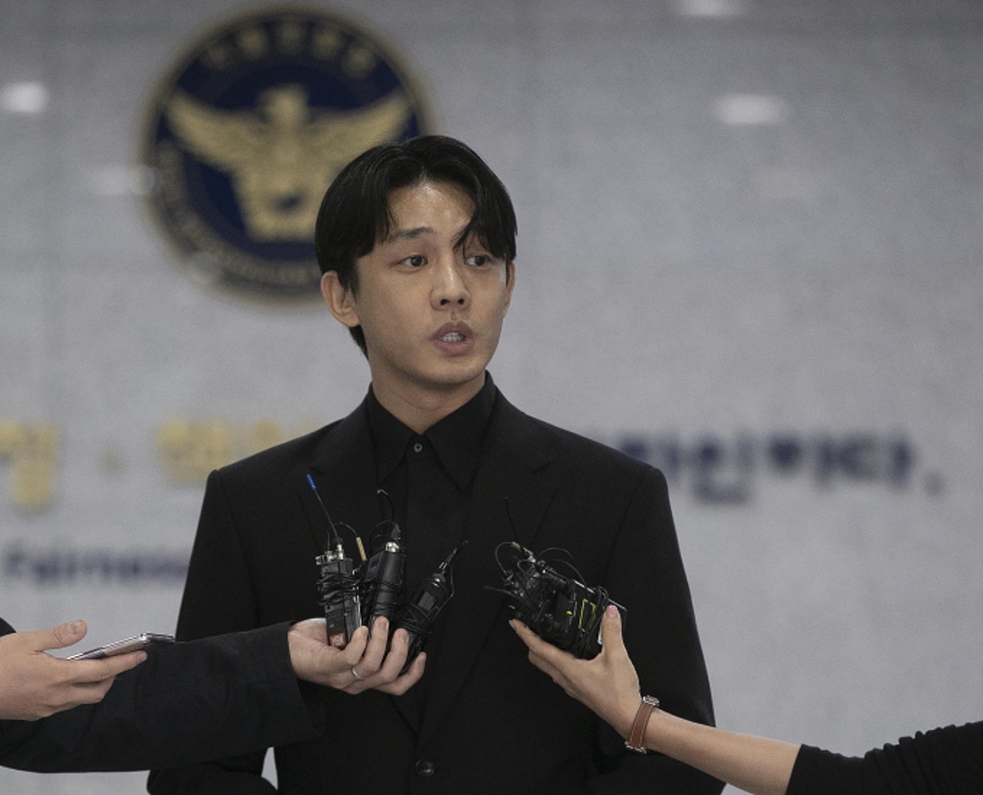 "유아인 혐의 부인, 증거인멸 정황"… 검찰, 구속영장 청구