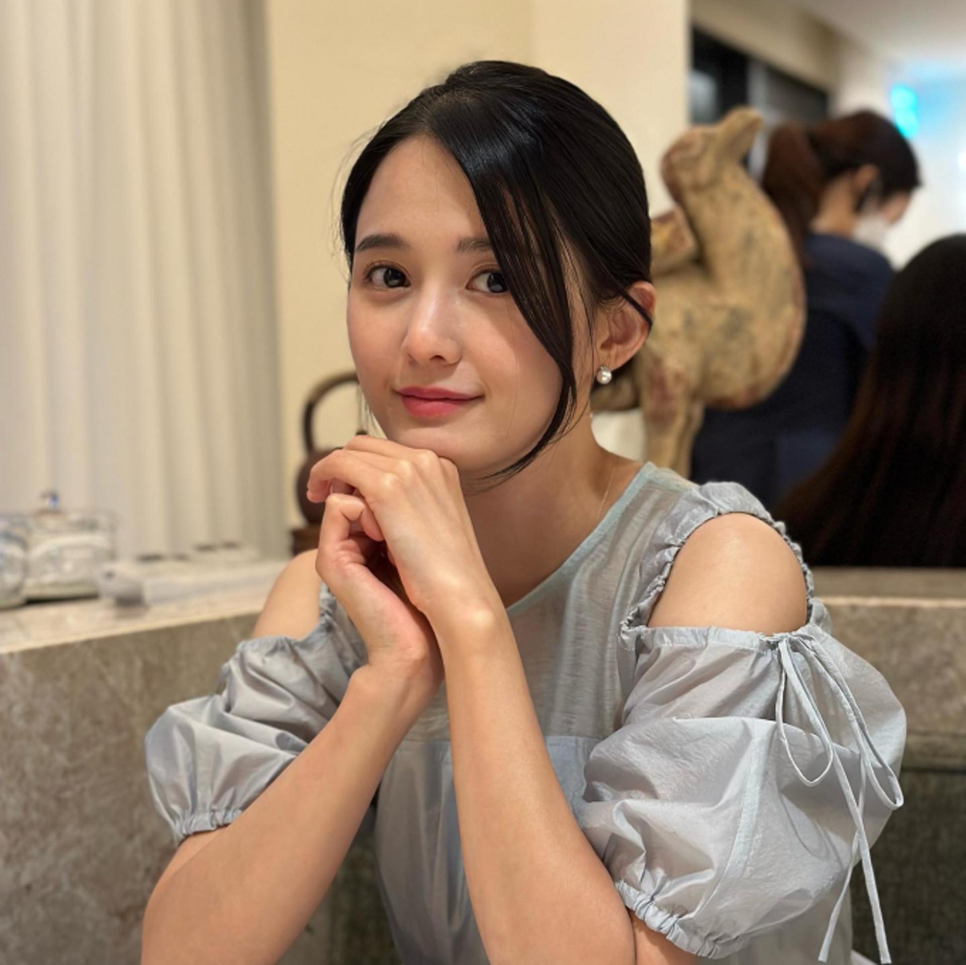 남보라, 우아한 드레스 입고 뽐낸 물오른 미모