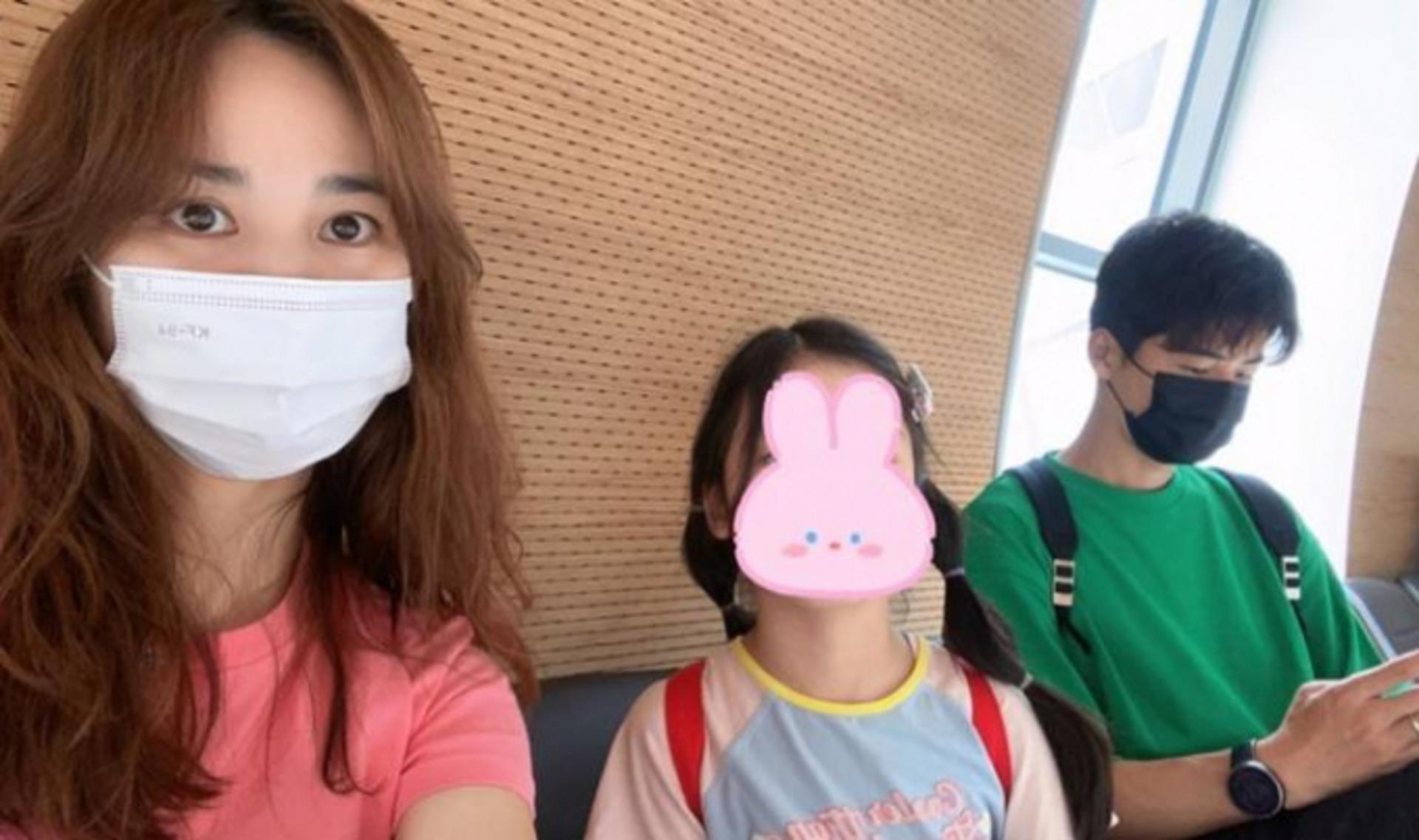 한혜진♥기성용 "패밀리"… 딸과 함께 나들이 '훈훈'