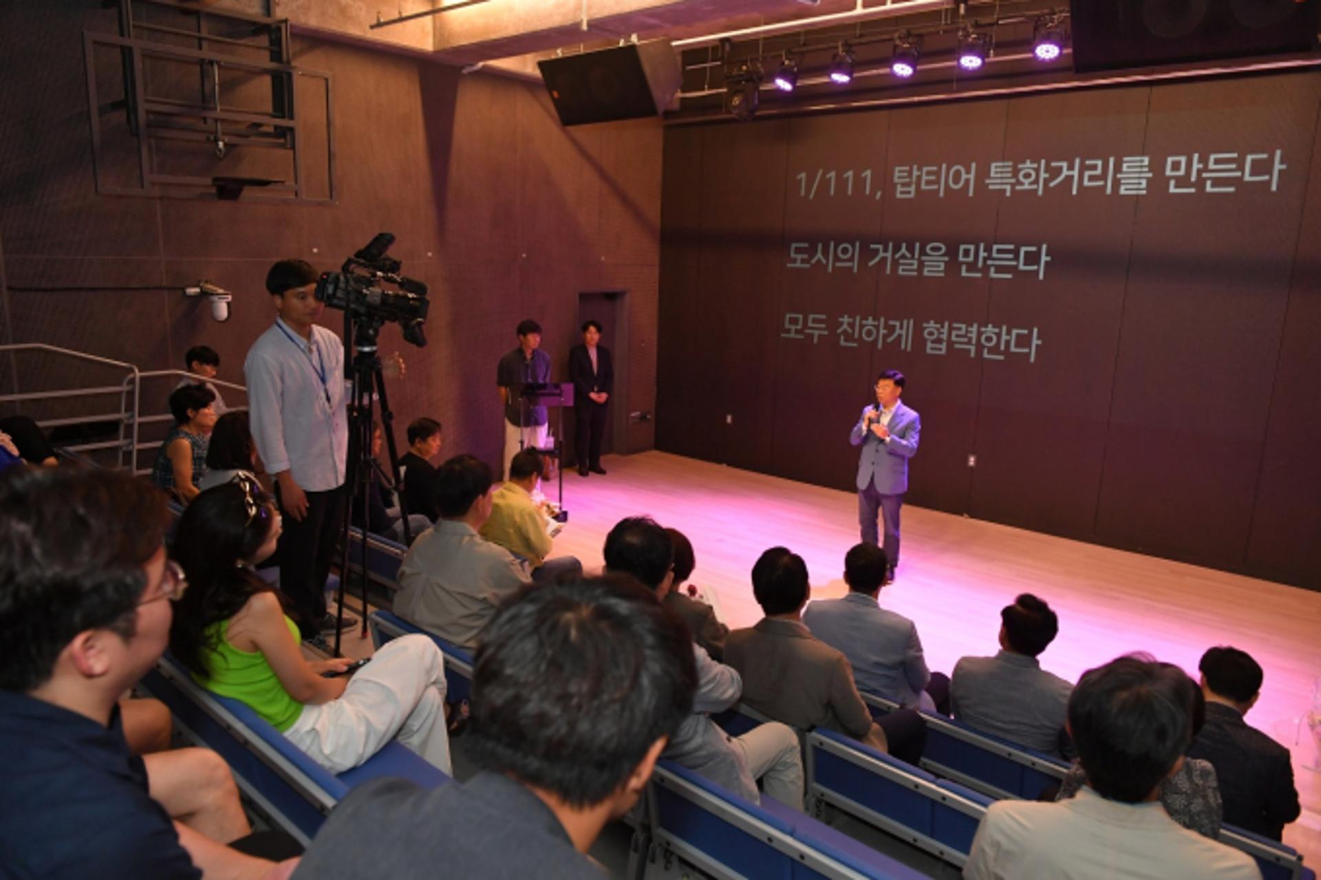 신상진 성남시장, 취임 1주년 '민생탐방 현장 토크'…성과·비전 공유 소통