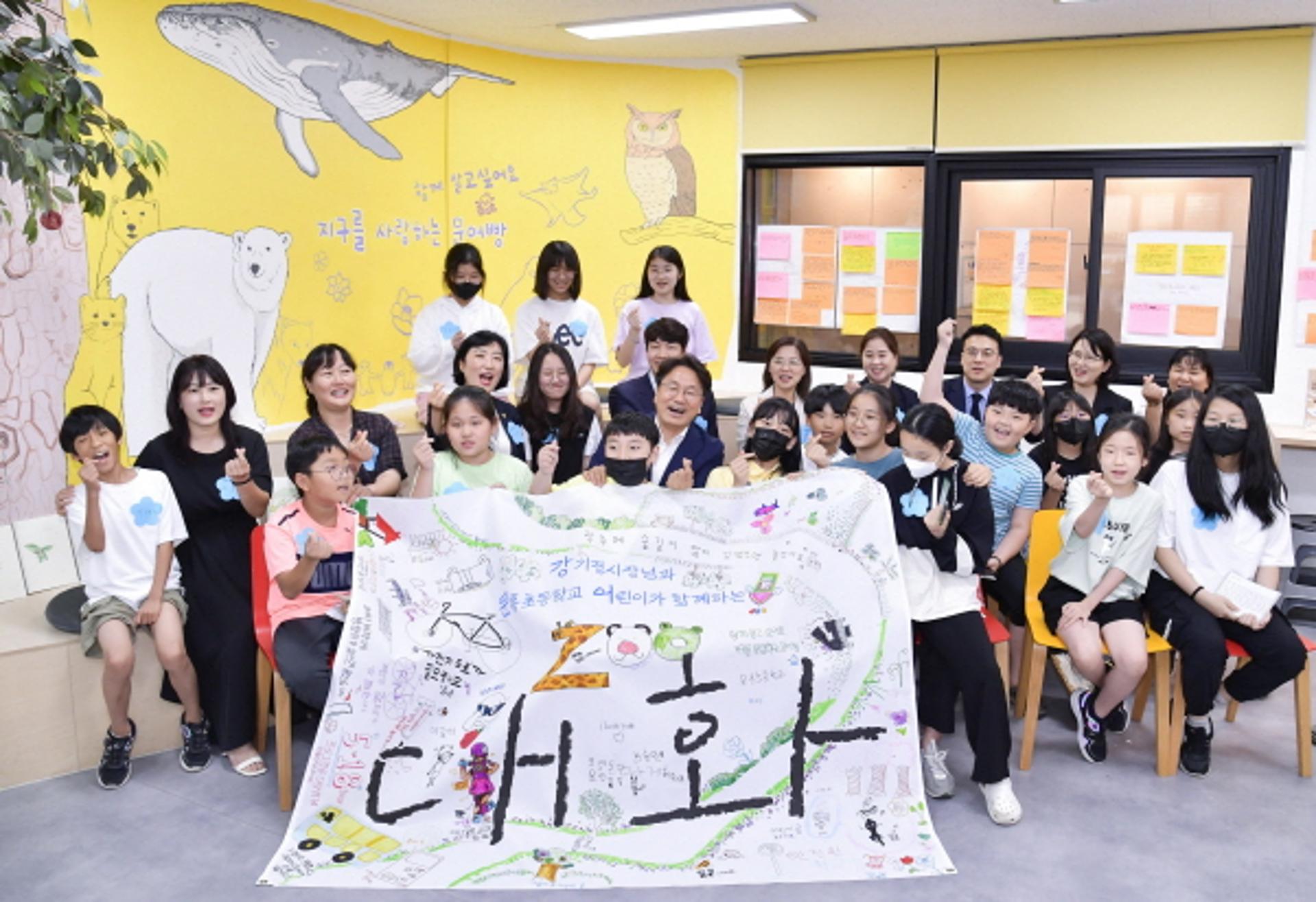 강기정 시장, 빛나는 세대와 '기회도시 광주' 묻고 답하다