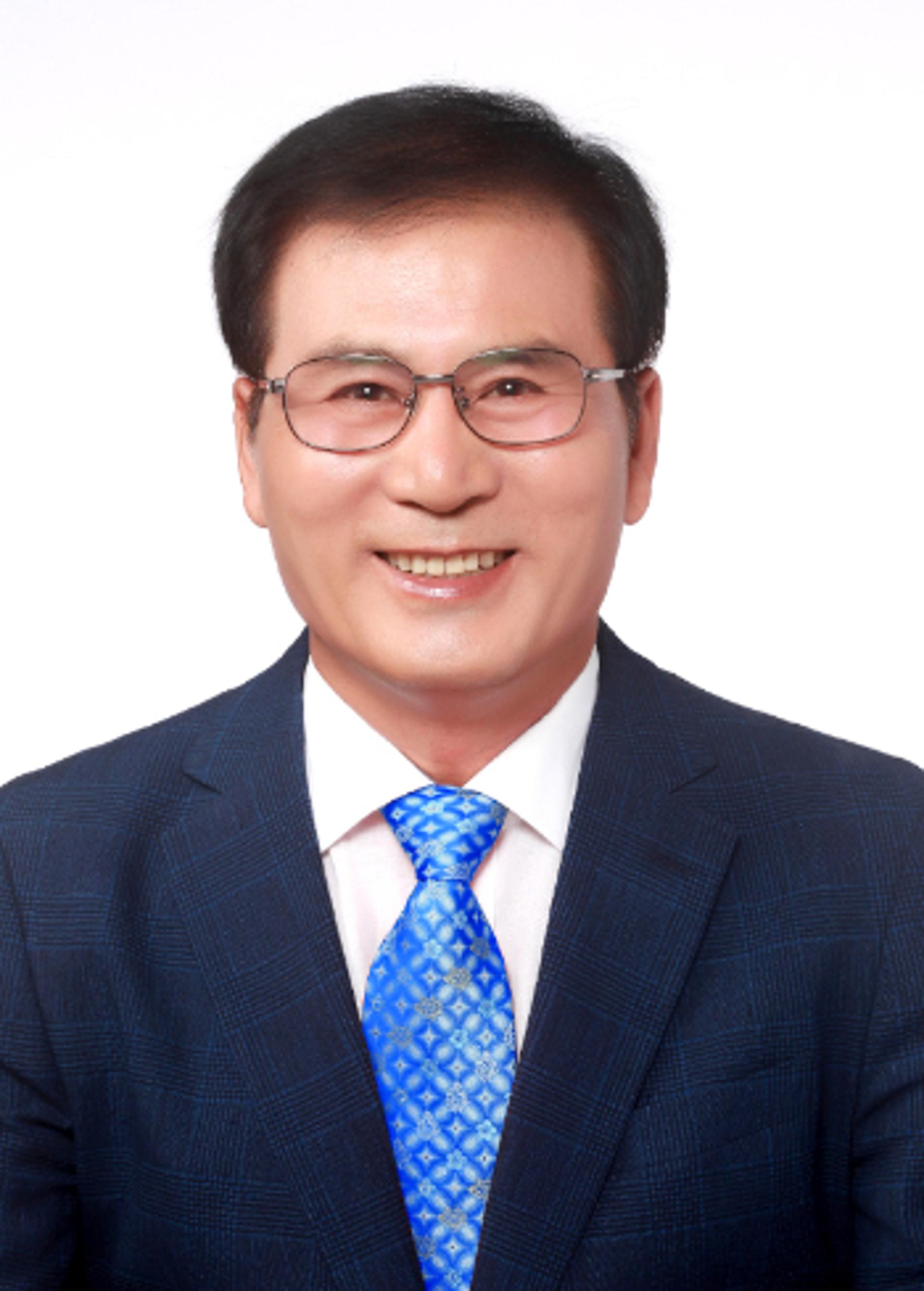 이상익 함평군수, 상반기 급여 전액 장학금 기부…누적 3억