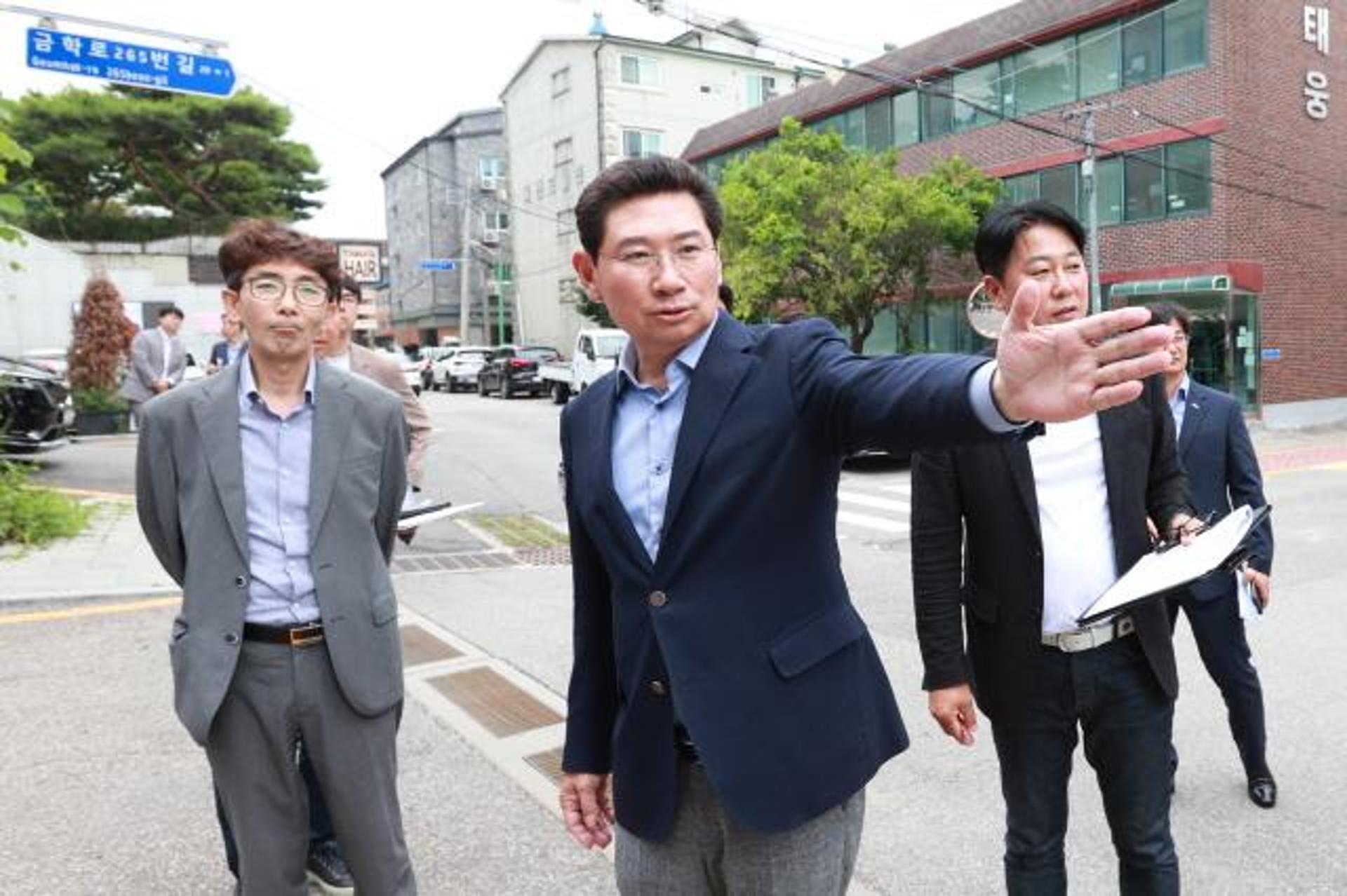 이상일 용인특례시장, 동백고 해묵은 민원 '현장서 해결'