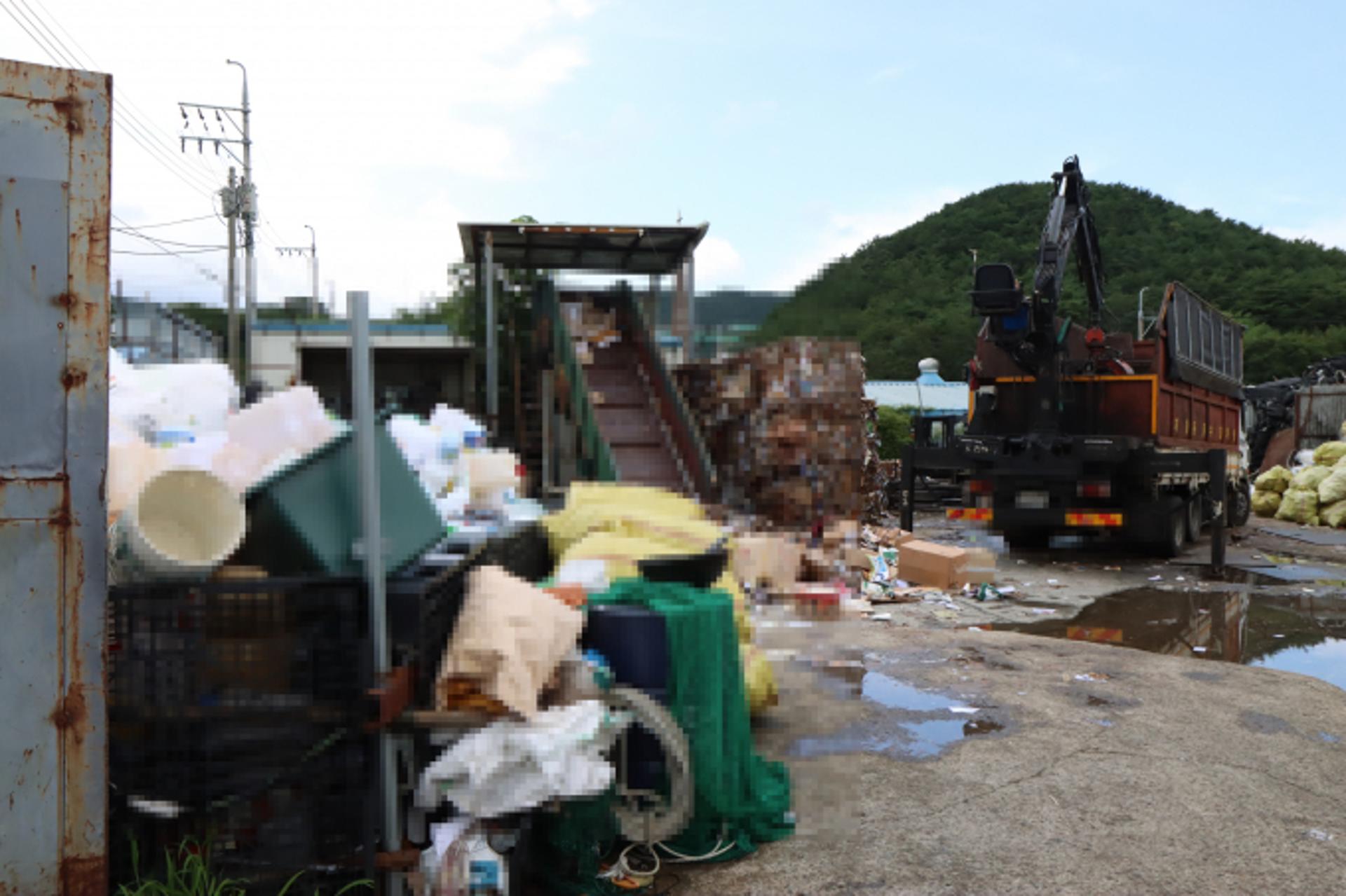부산 기장군 자원재활용센터 사업주 '파지 압축기'에 끼여 숨져