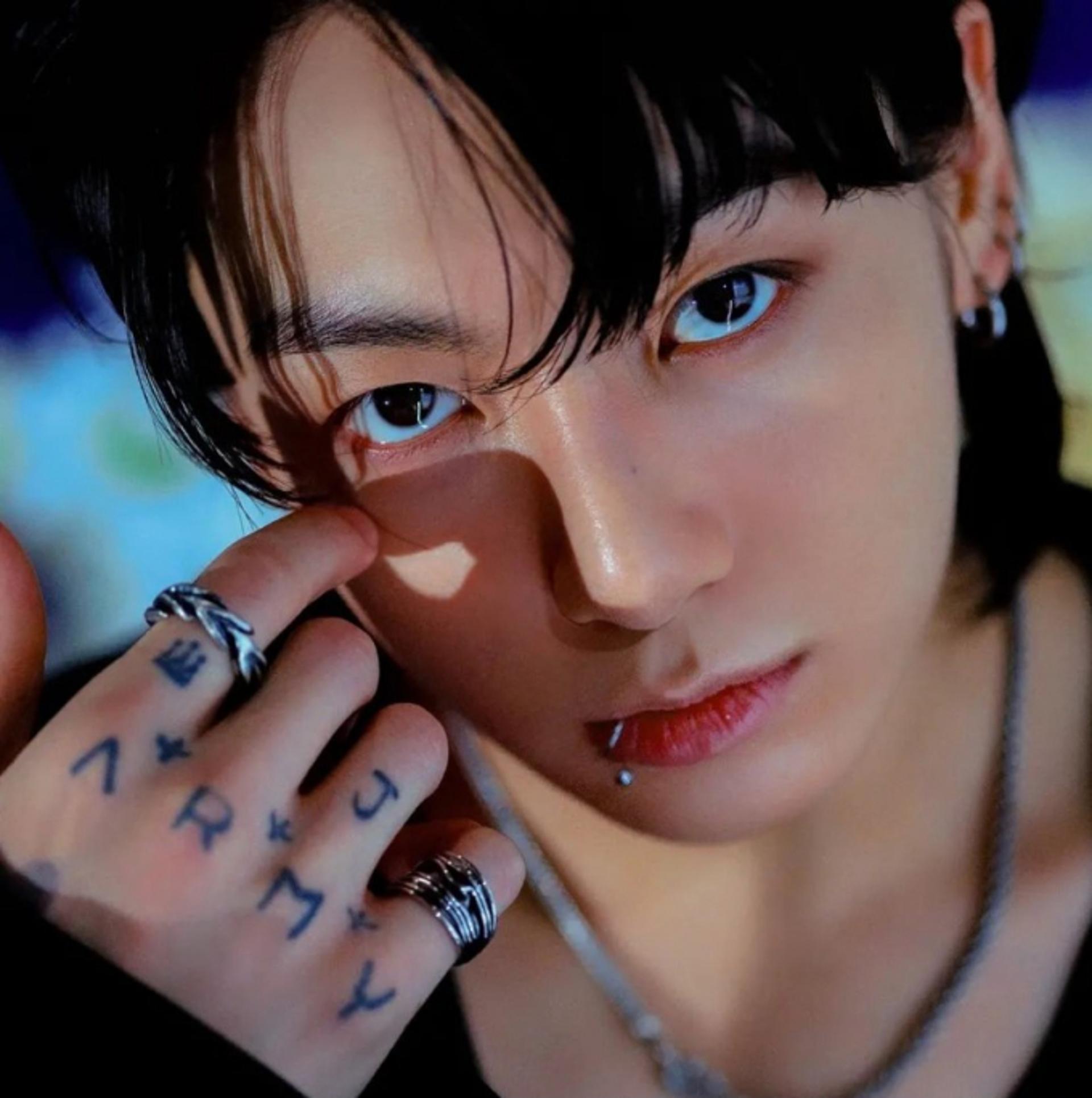 "더 위로 가자! BTS 정국"