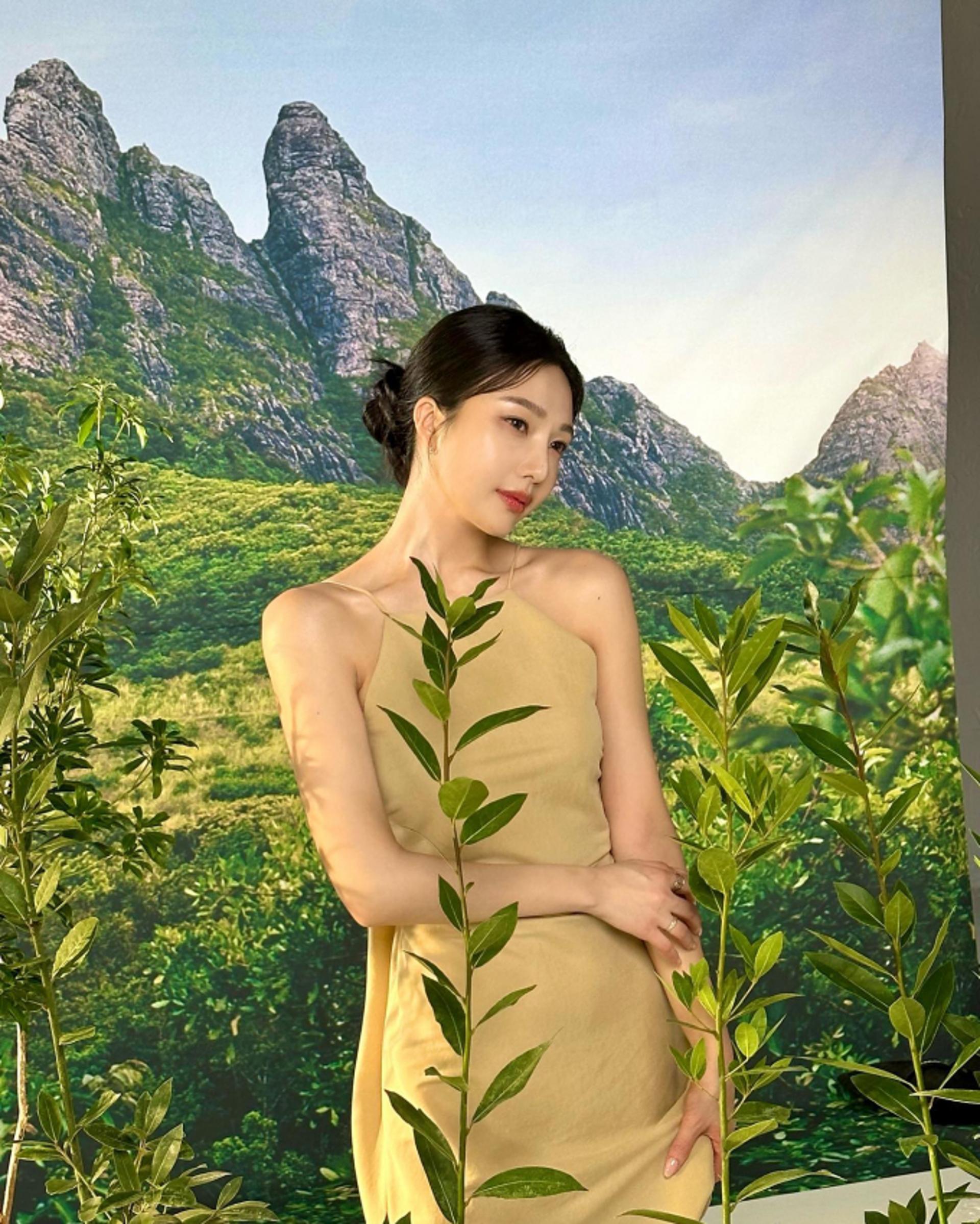 레드벨벳 조이, 광고 촬영 비하인드 컷…싱그러움 한가득