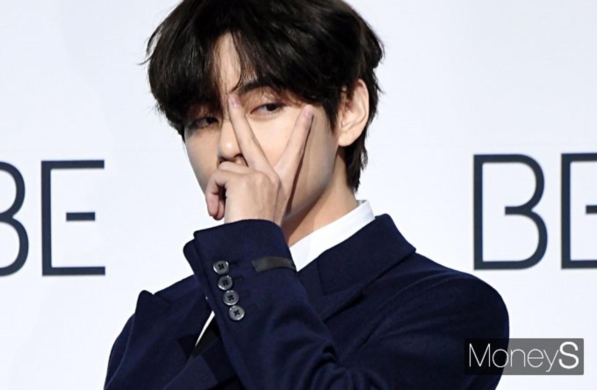장밋빛 전망? 하이브, BTS 효과 기대 속 "이틀 연속 하락"